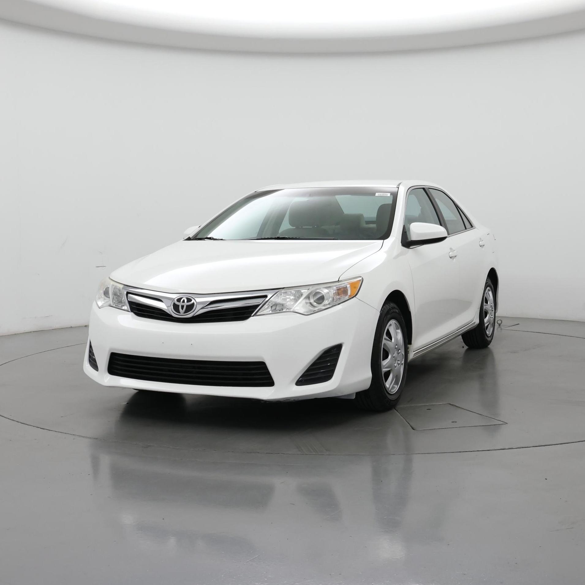 Thumbnail: 2014 Toyota Camry - 4