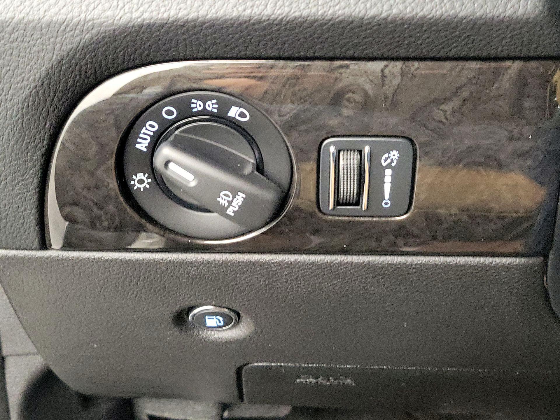 Thumbnail: 2015 Dodge Durango - 13