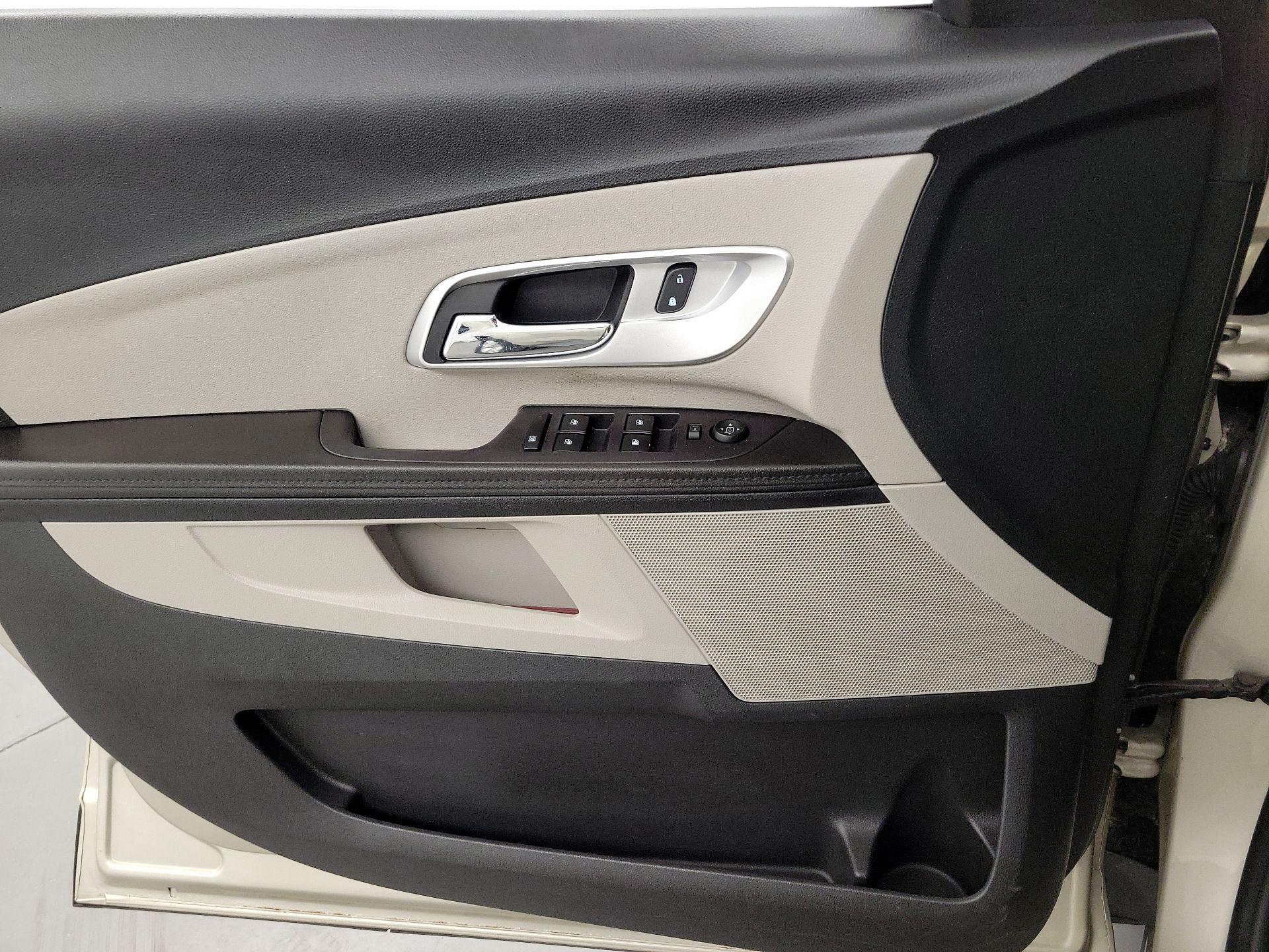 Thumbnail: 2016 Chevrolet Equinox - 12