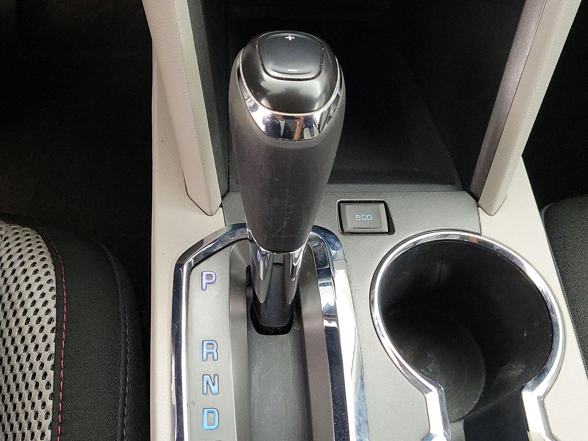 Thumbnail: 2016 Chevrolet Equinox - 16