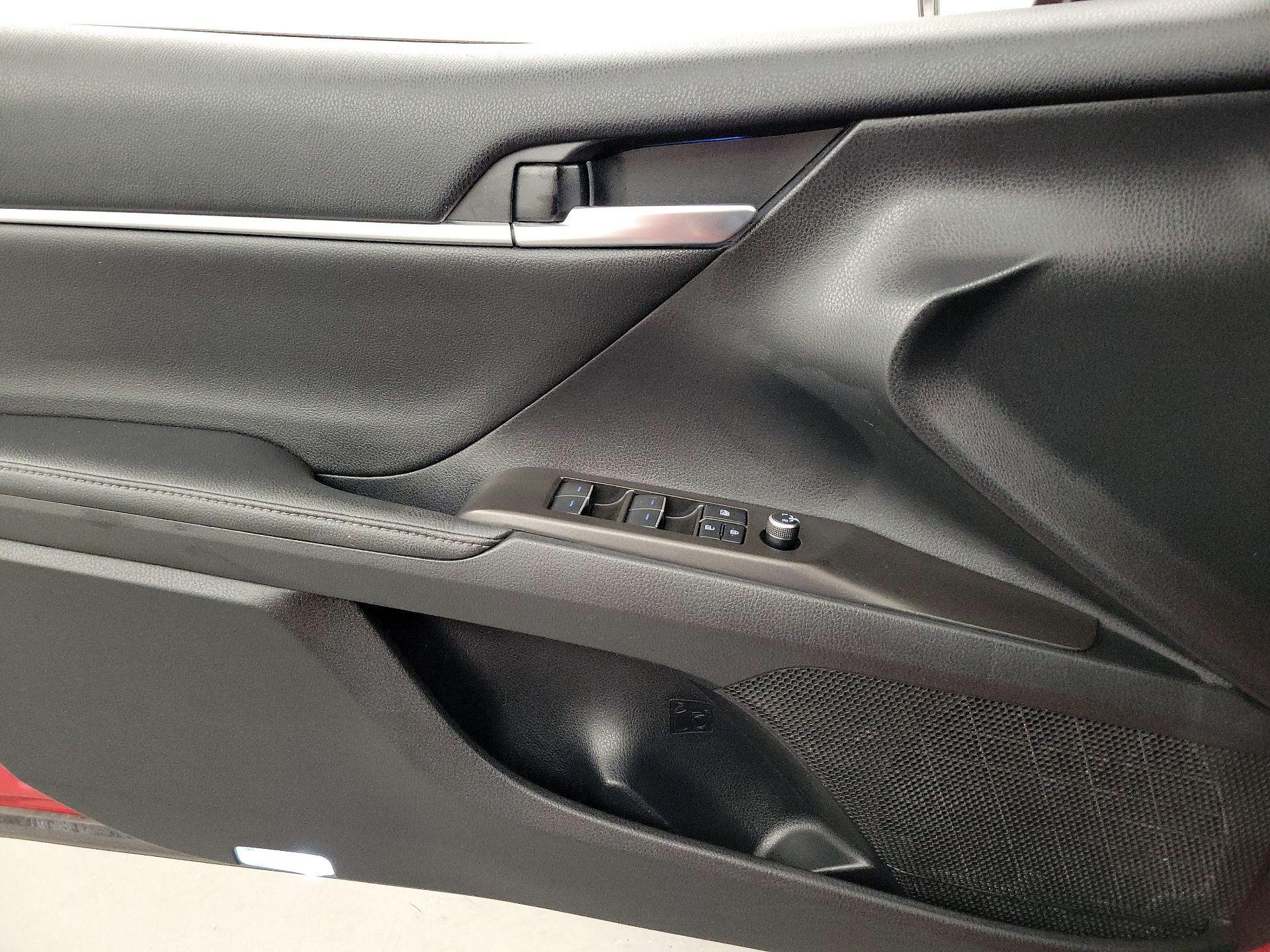 Thumbnail: 2023 Toyota Camry - 12