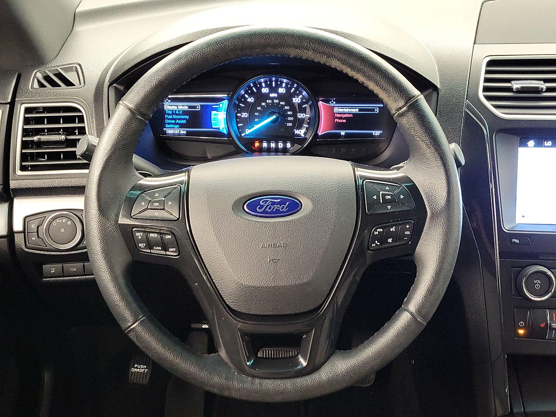 Thumbnail: 2017 Ford Explorer - 10