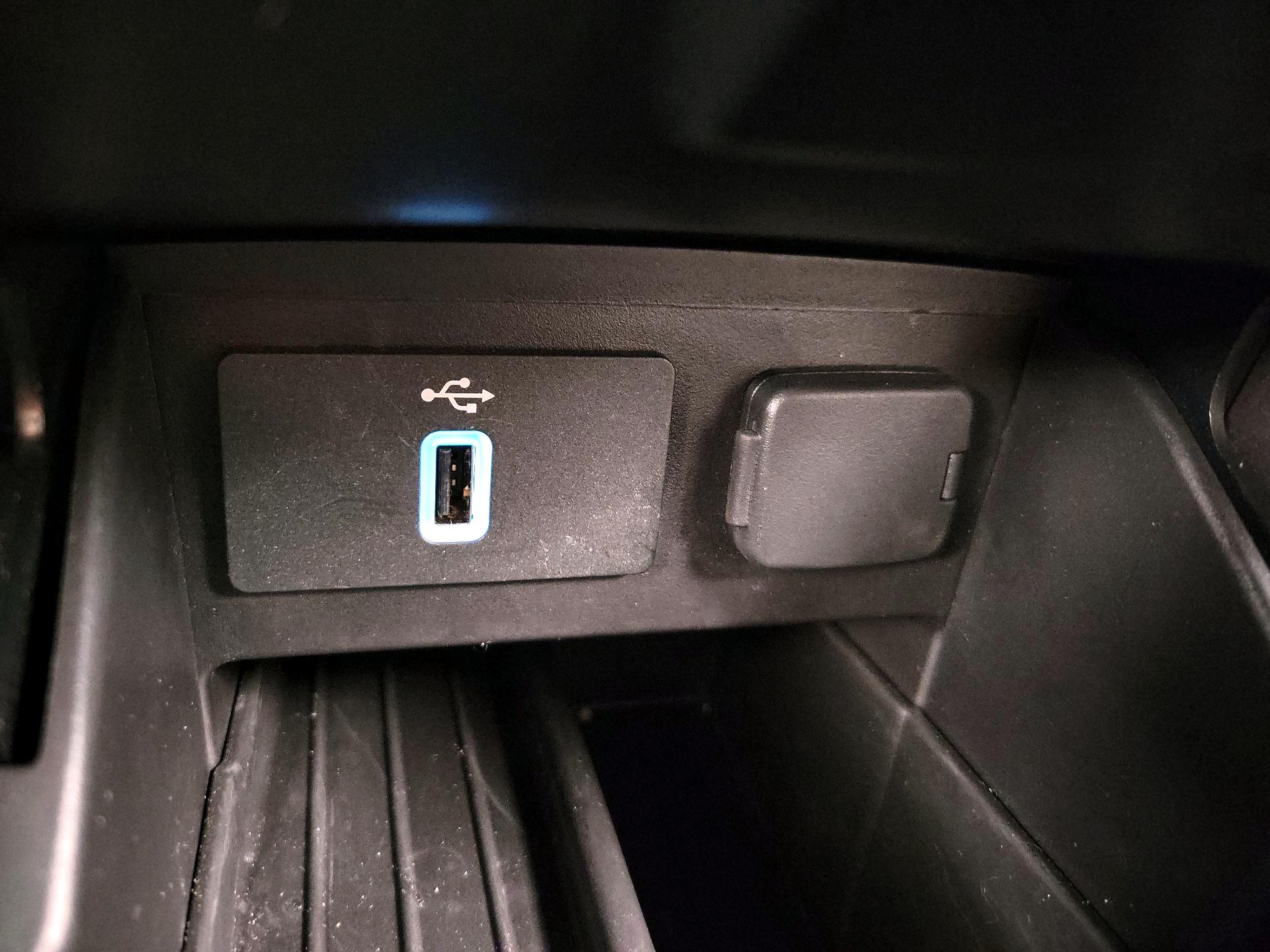 Thumbnail: 2017 Ford Explorer - 19