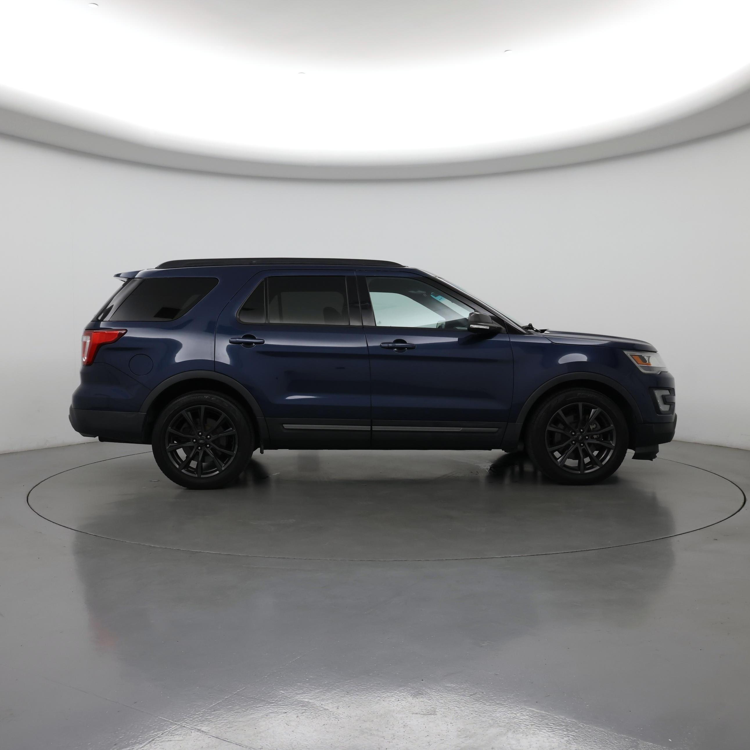 Thumbnail: 2017 Ford Explorer - 7