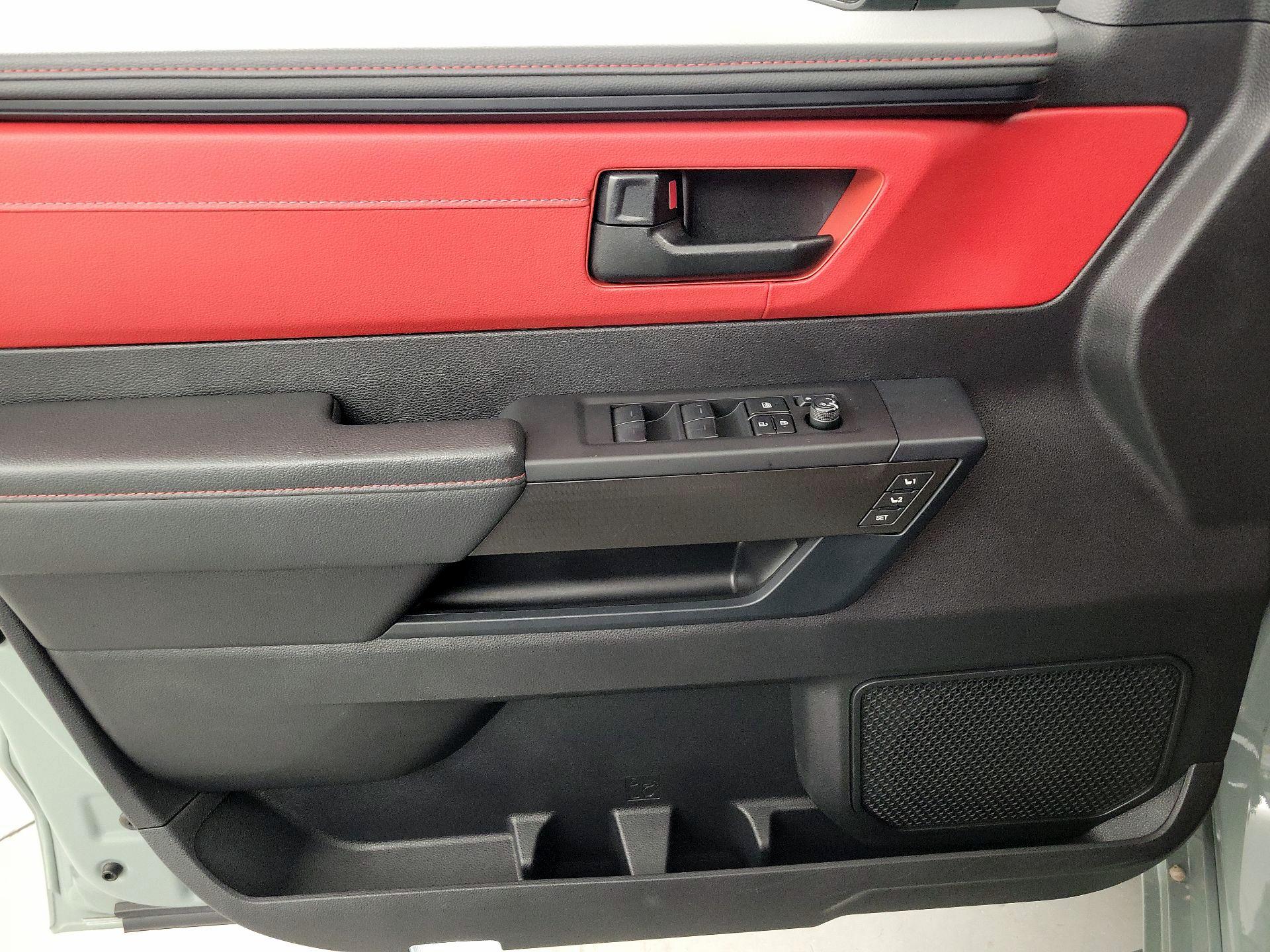 Thumbnail: 2022 Toyota Tundra - 12