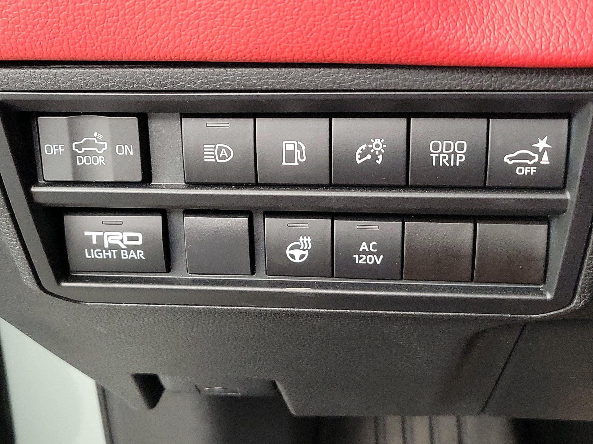 Thumbnail: 2022 Toyota Tundra - 13
