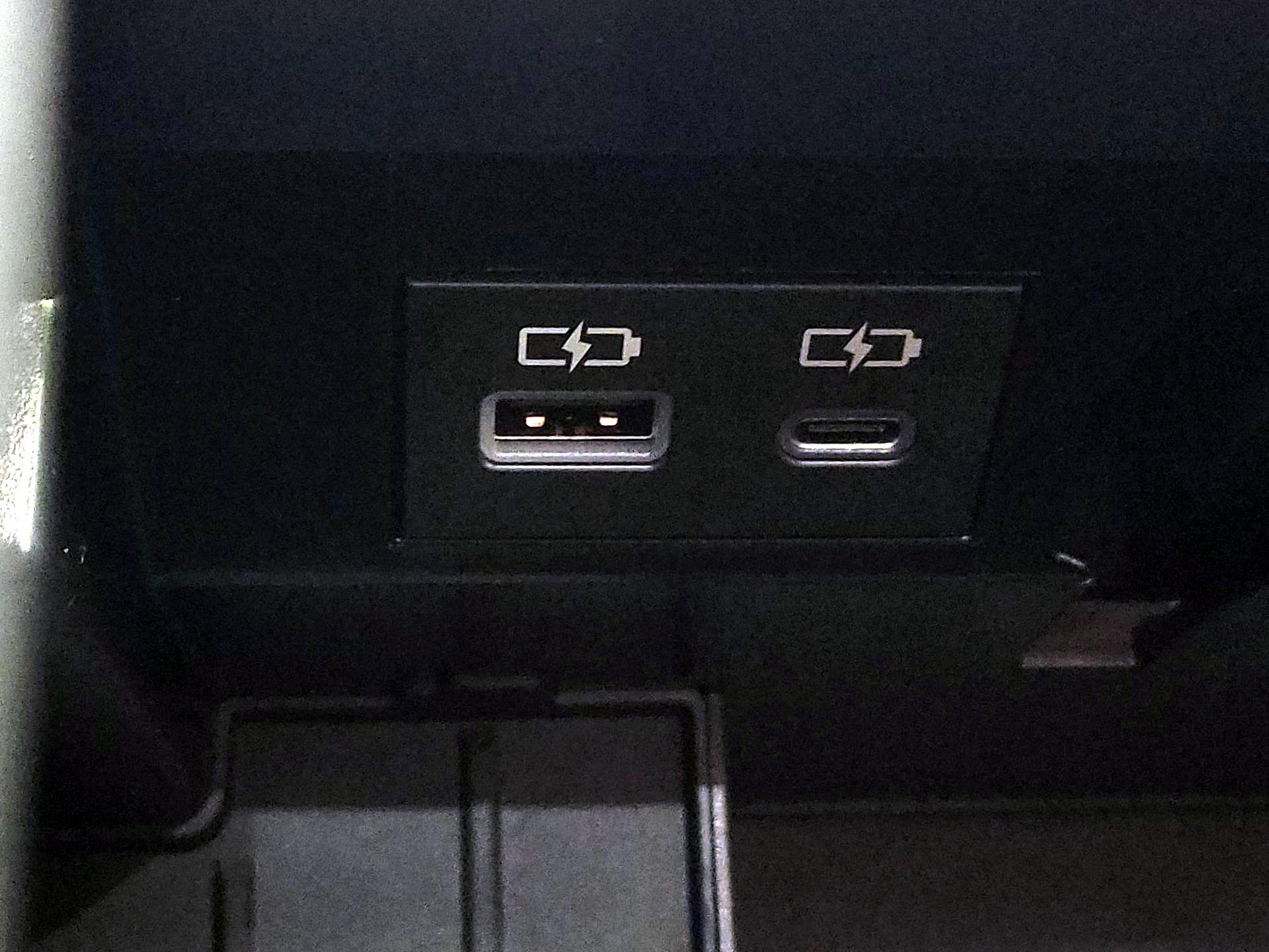 Thumbnail: 2022 Toyota Tundra - 18