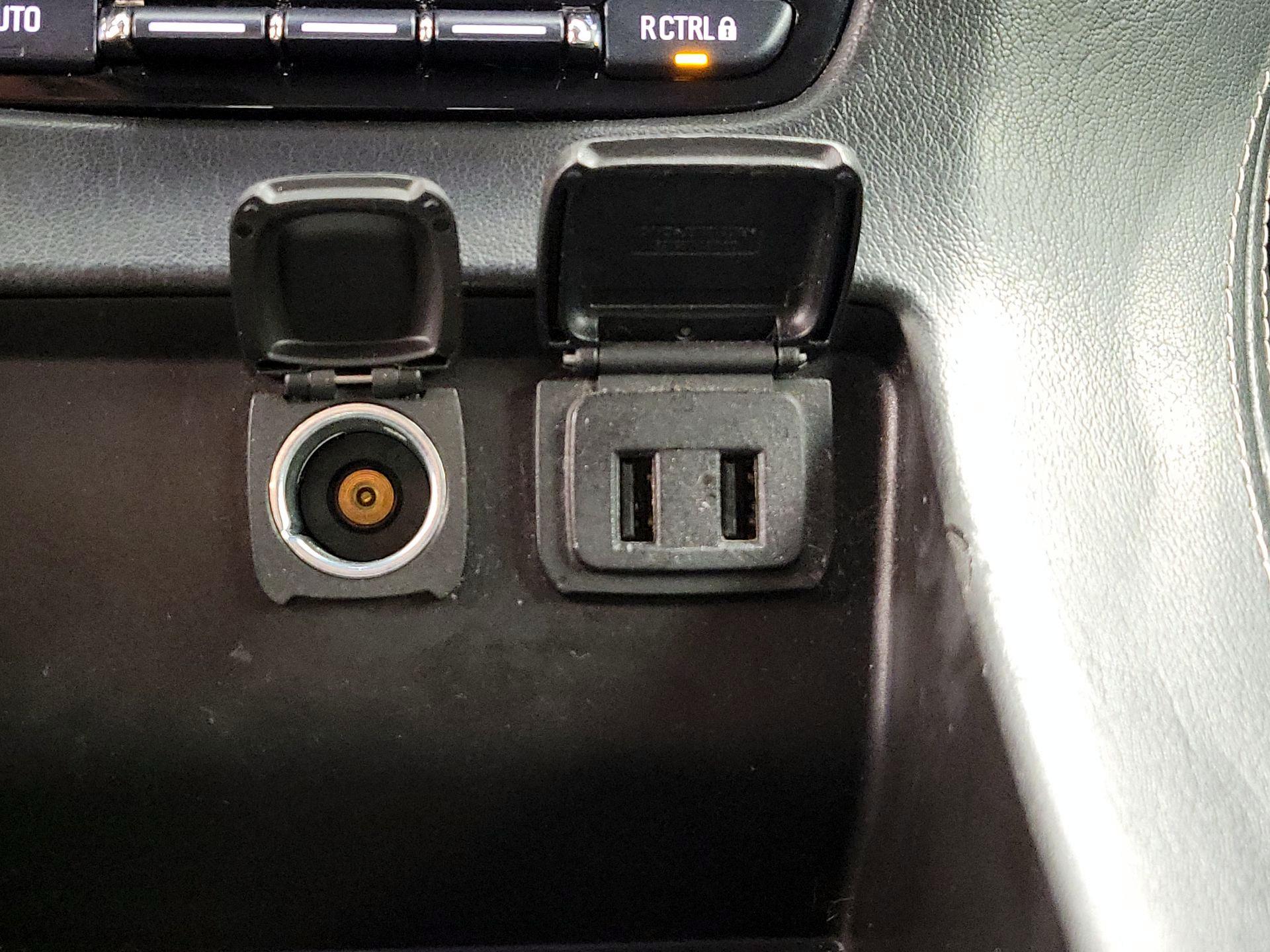 Thumbnail: 2018 Chevrolet Tahoe - 18