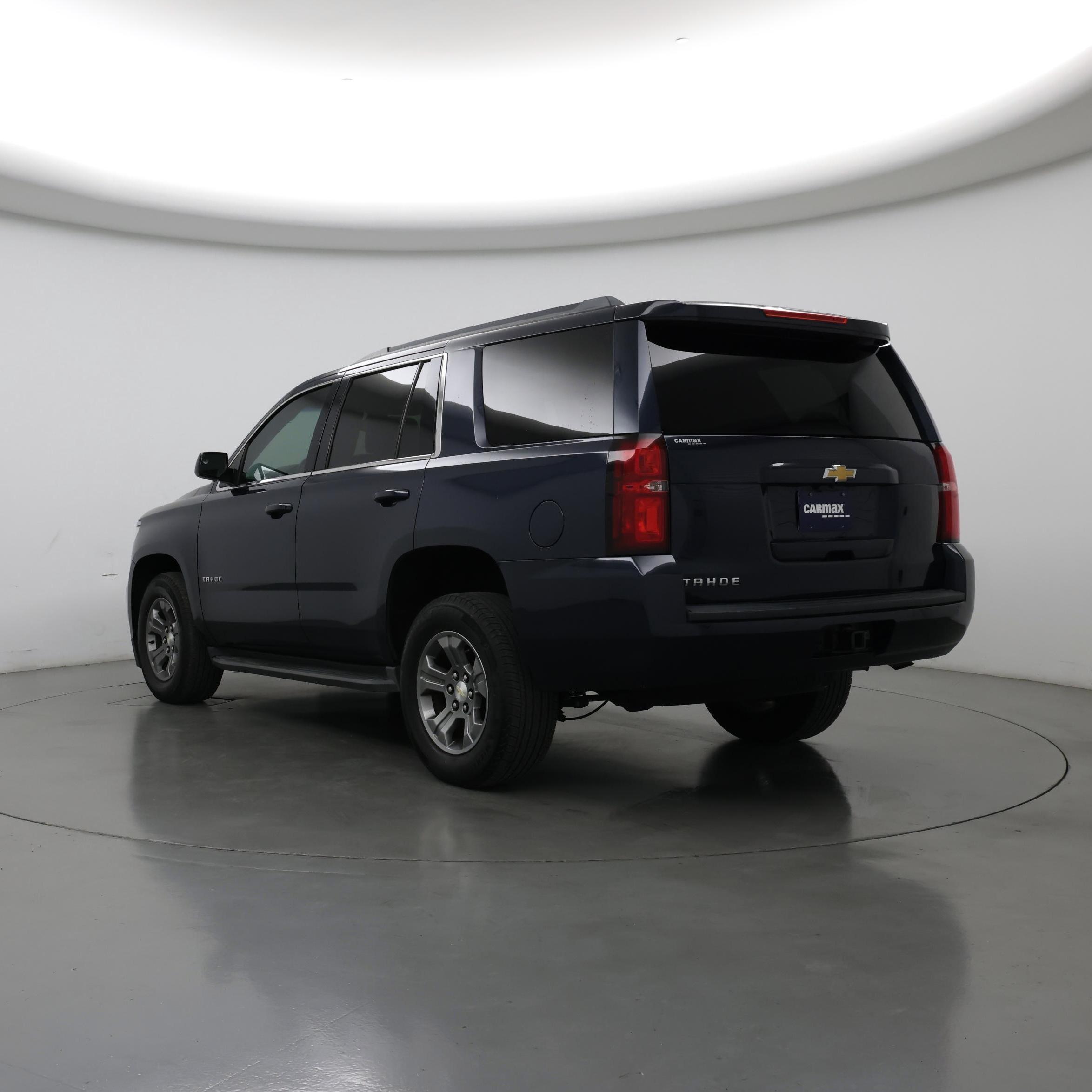 Thumbnail: 2018 Chevrolet Tahoe - 2