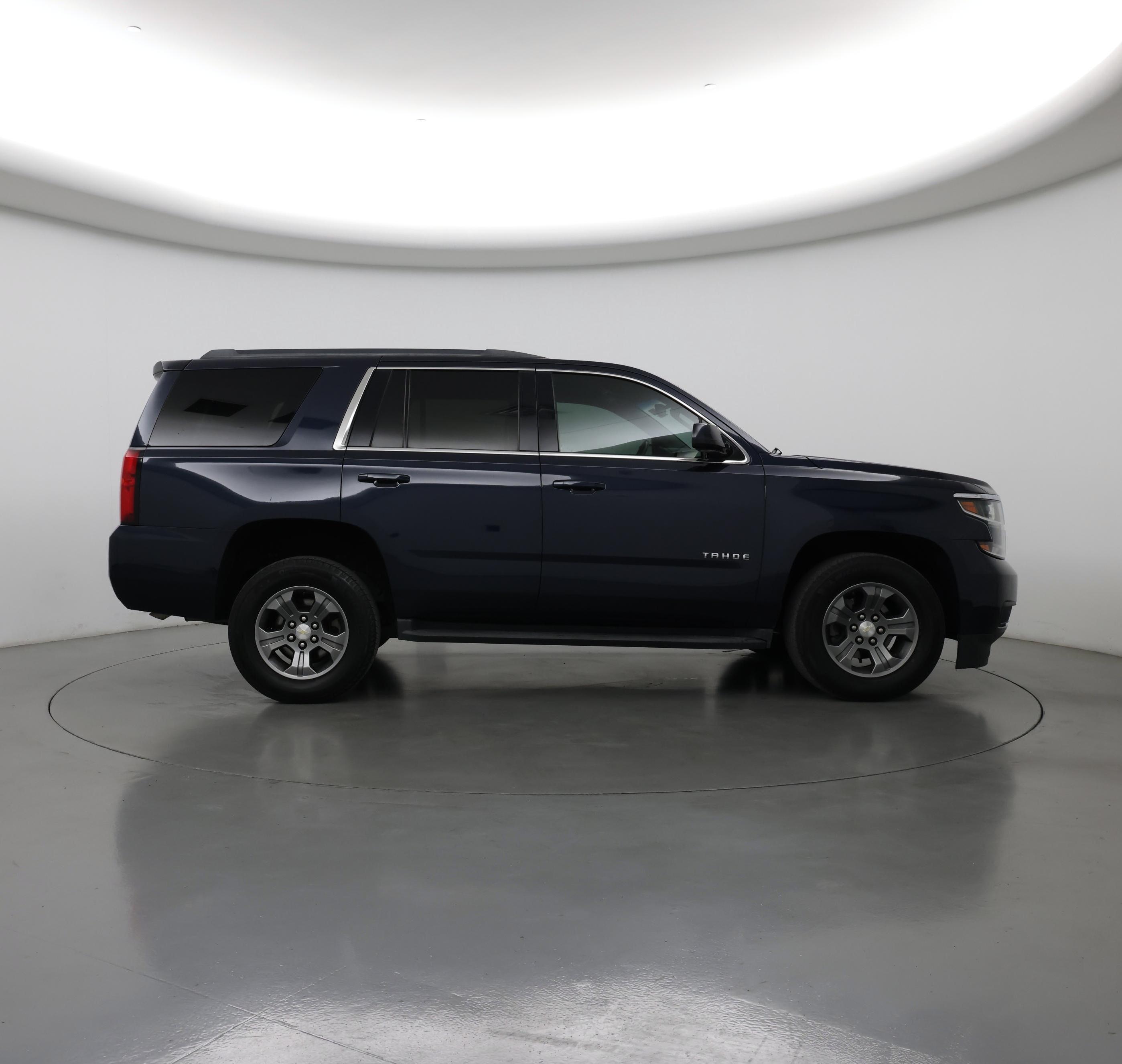 Thumbnail: 2018 Chevrolet Tahoe - 7