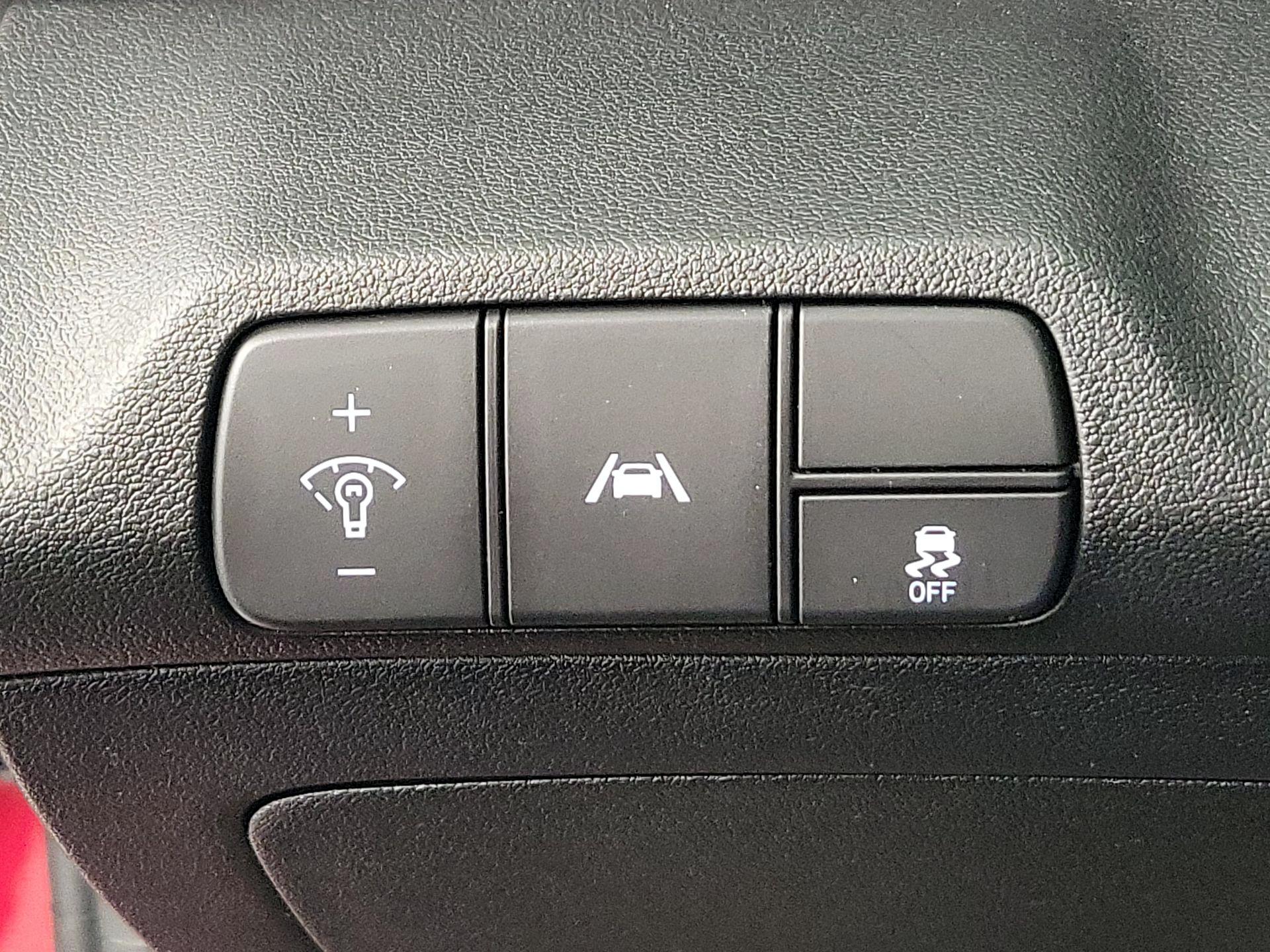 Thumbnail: 2022 Hyundai Elantra - 13