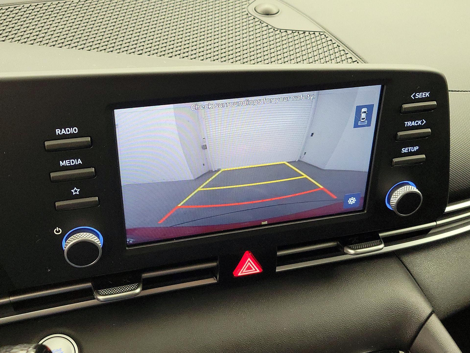 Thumbnail: 2022 Hyundai Elantra - 14