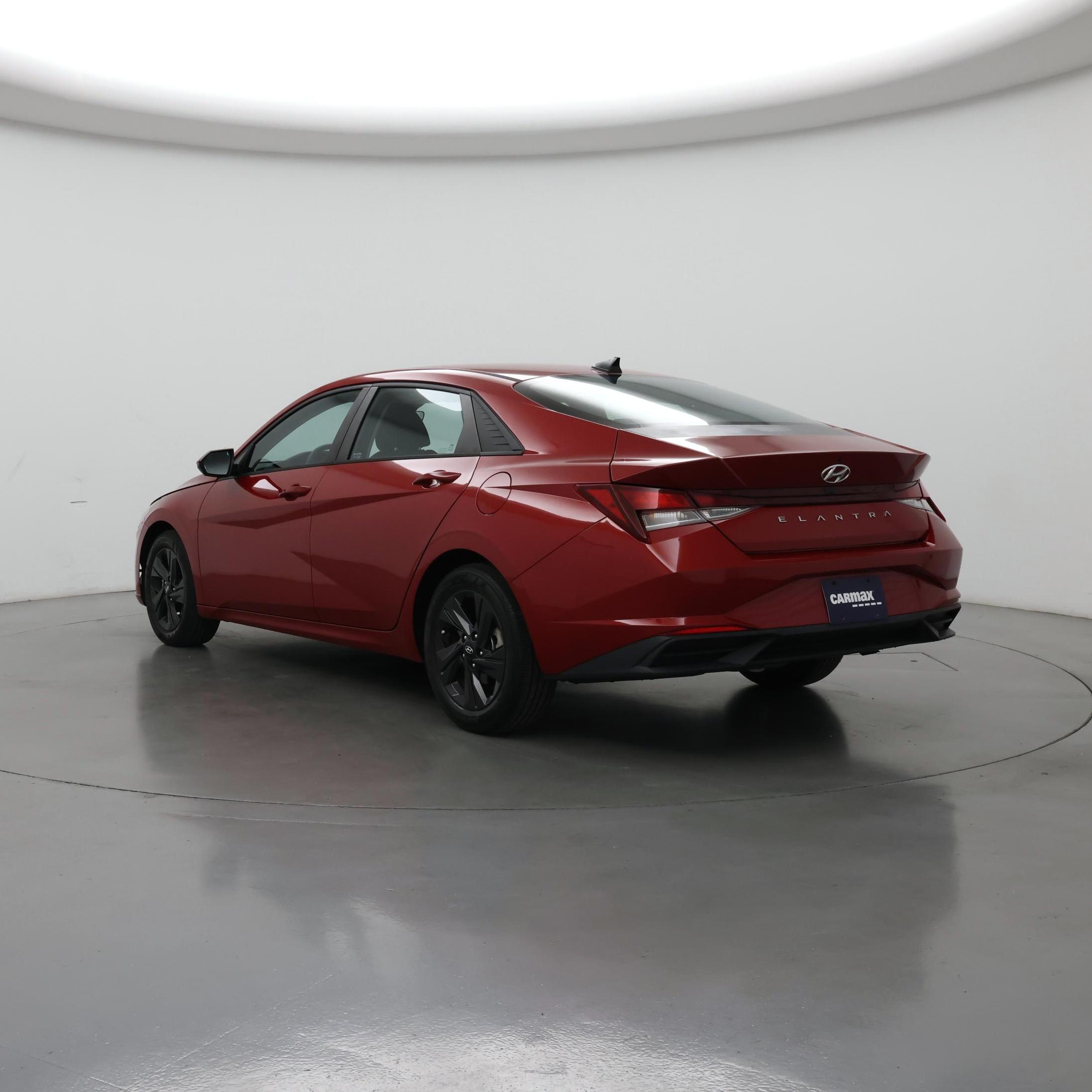 Thumbnail: 2022 Hyundai Elantra - 2