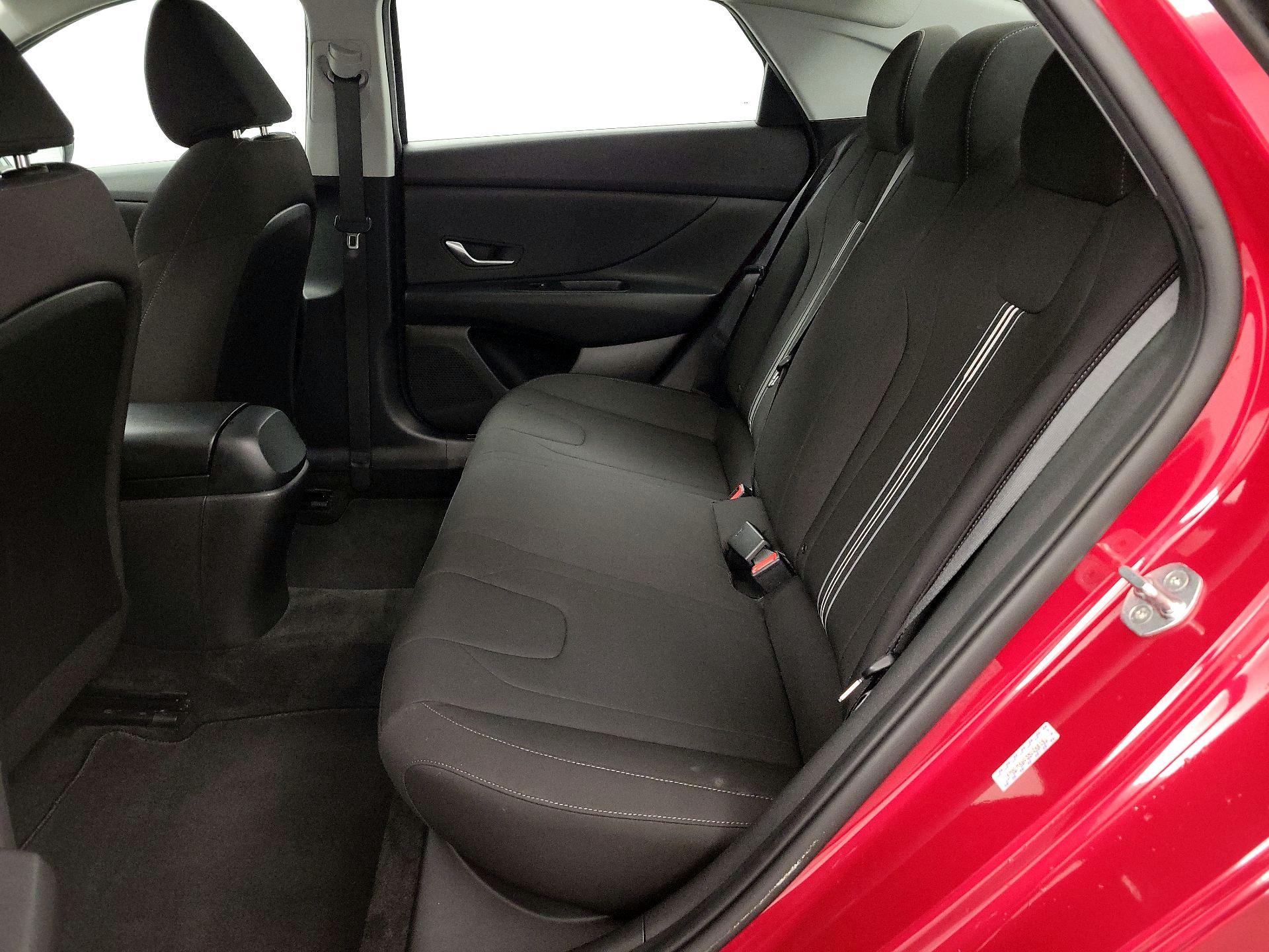 Thumbnail: 2022 Hyundai Elantra - 19