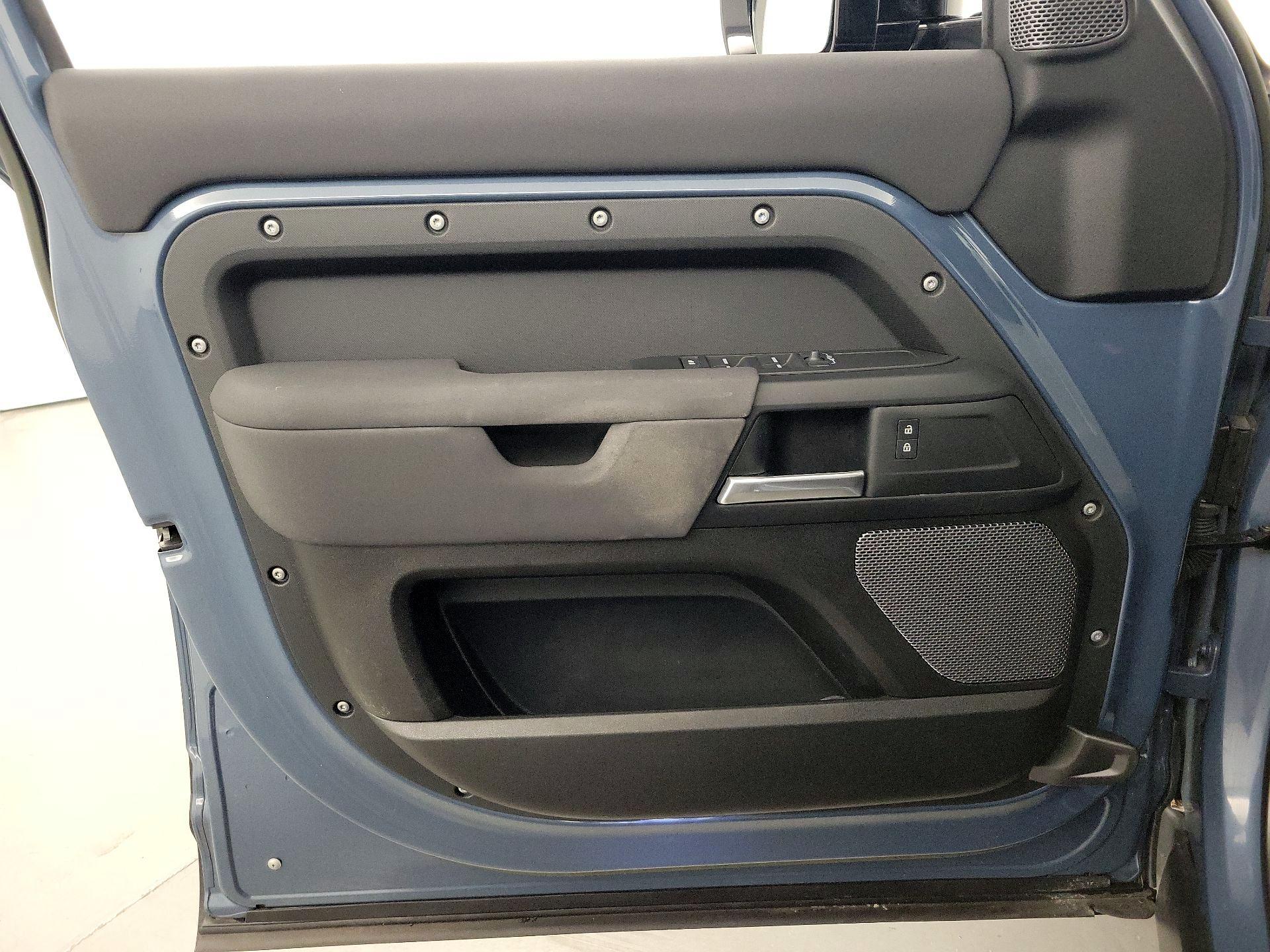 Thumbnail: 2023 Land Rover Defender - 12