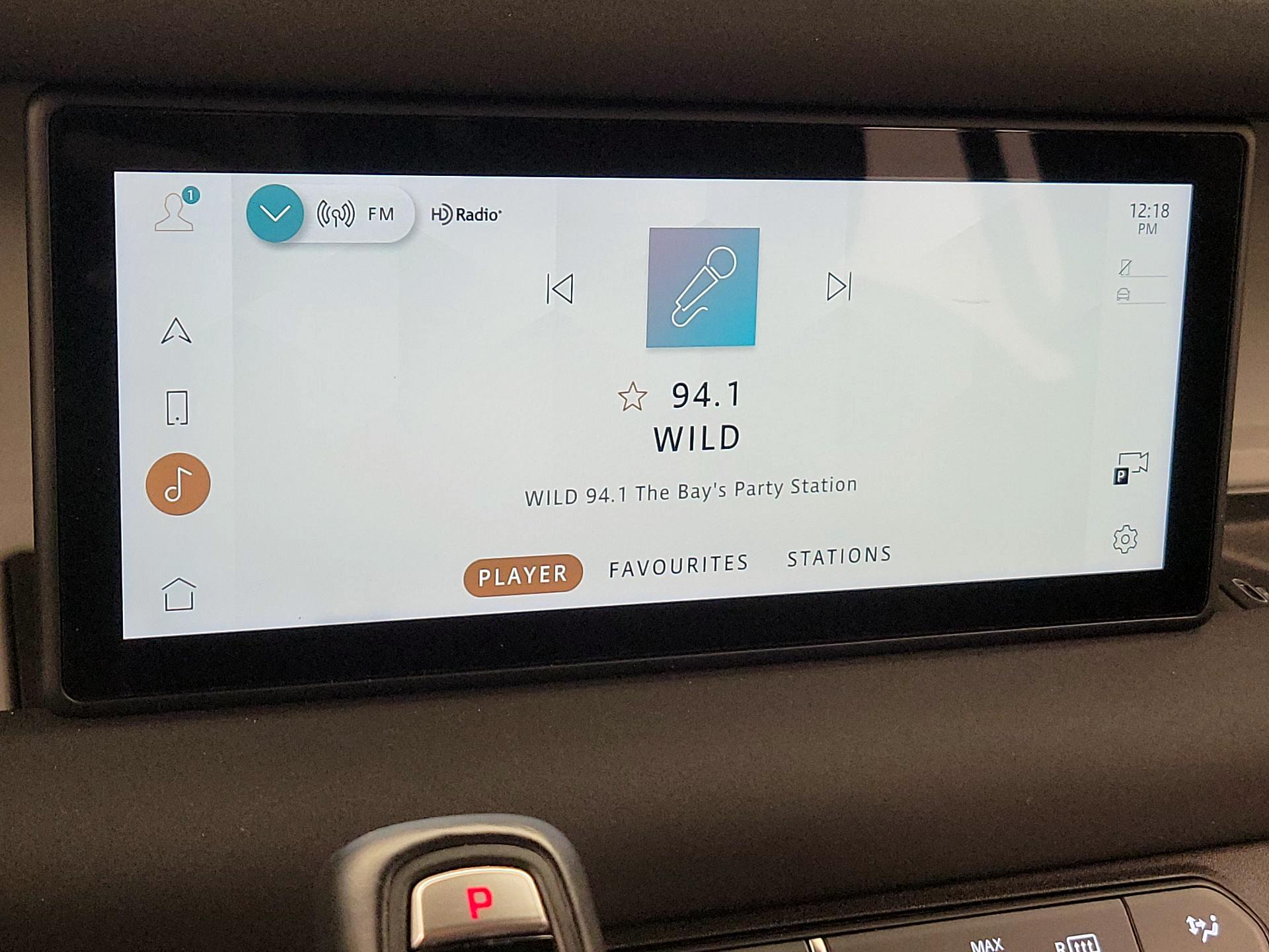 Thumbnail: 2023 Land Rover Defender - 15