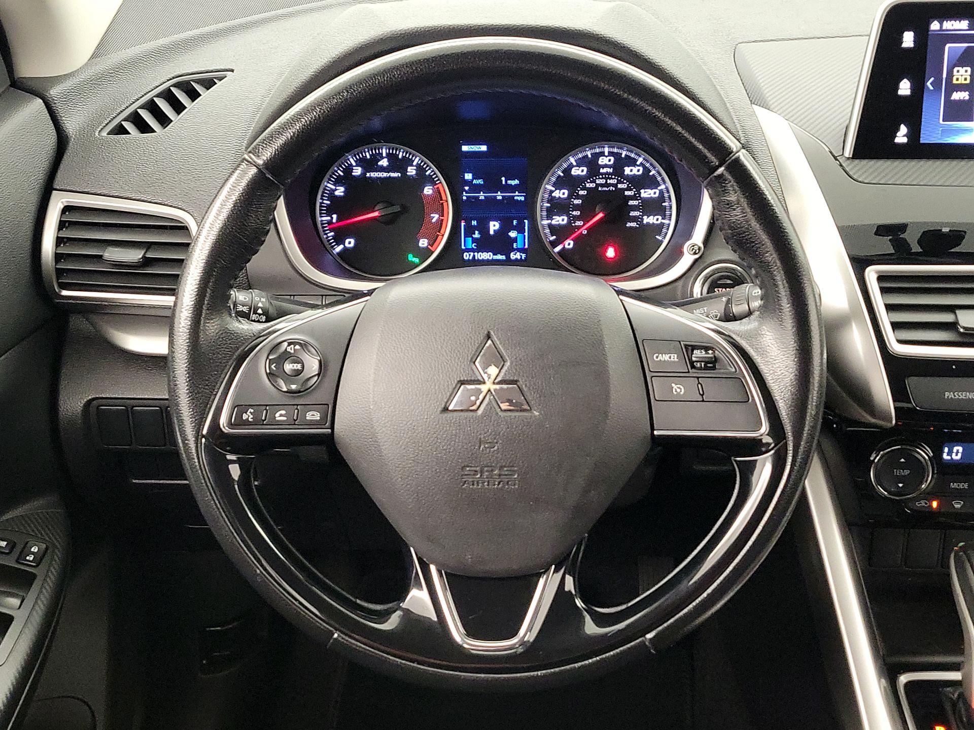 Thumbnail: 2018 Mitsubishi Eclipse Cross - 10