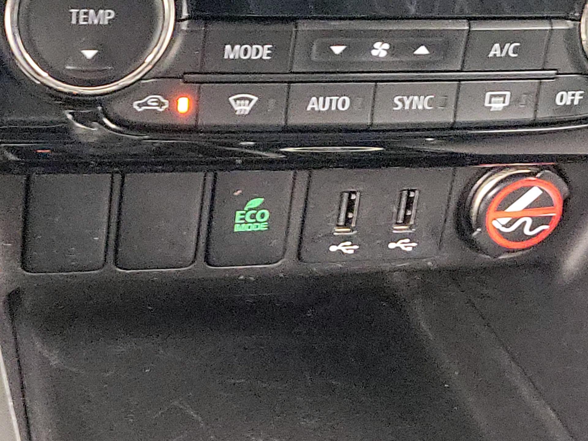 Thumbnail: 2018 Mitsubishi Eclipse Cross - 18