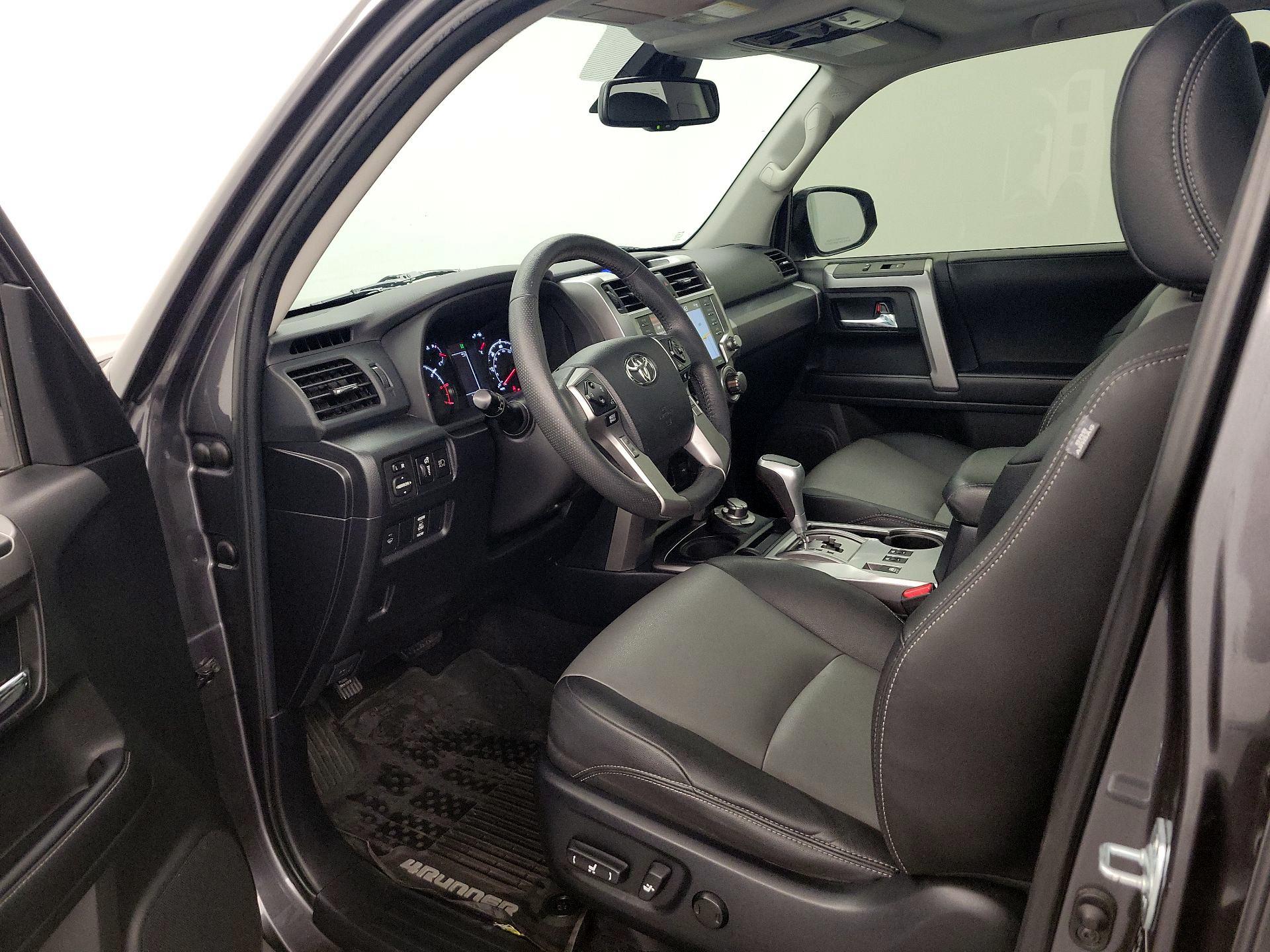 Thumbnail: 2020 Toyota 4Runner - 11