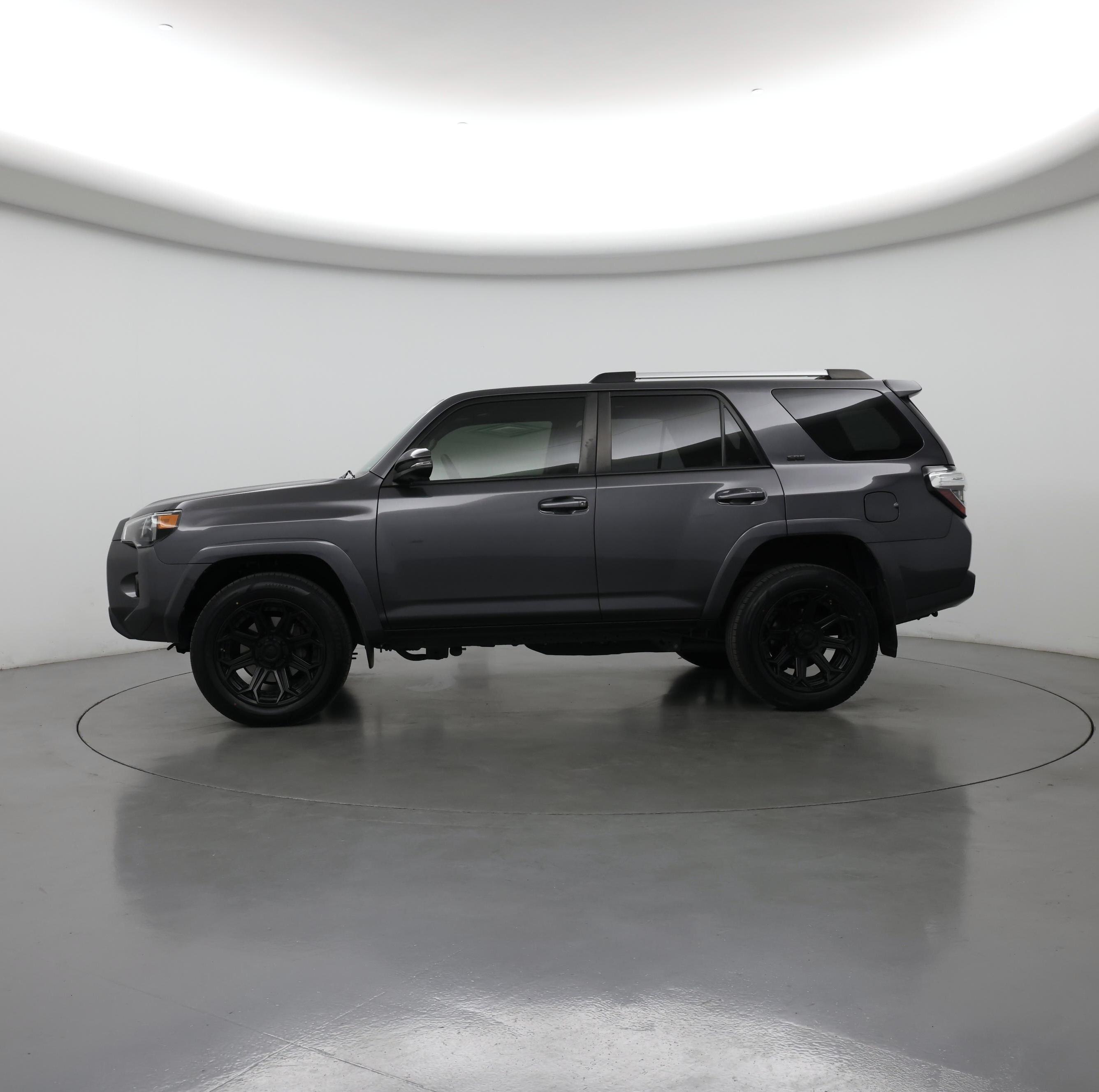 Thumbnail: 2020 Toyota 4Runner - 3