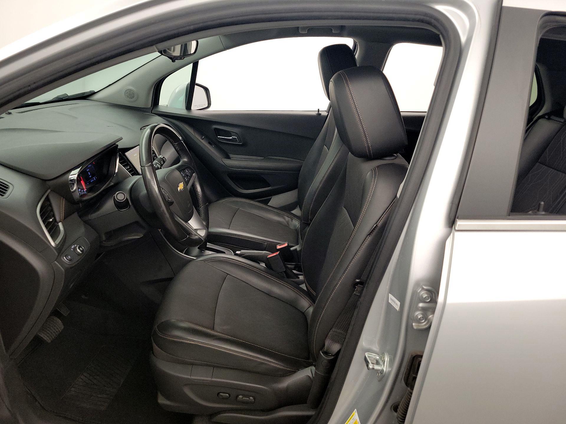 Thumbnail: 2019 Chevrolet Trax - 11