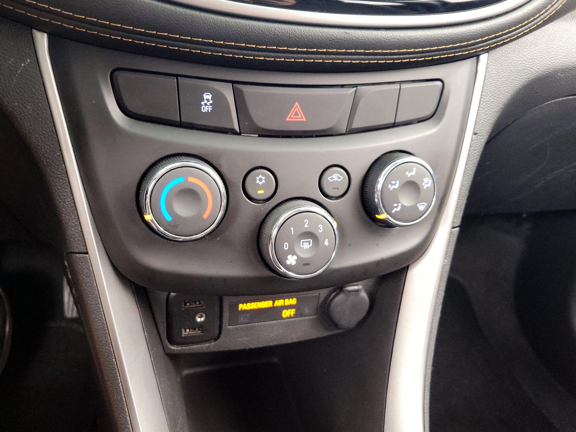 Thumbnail: 2019 Chevrolet Trax - 16