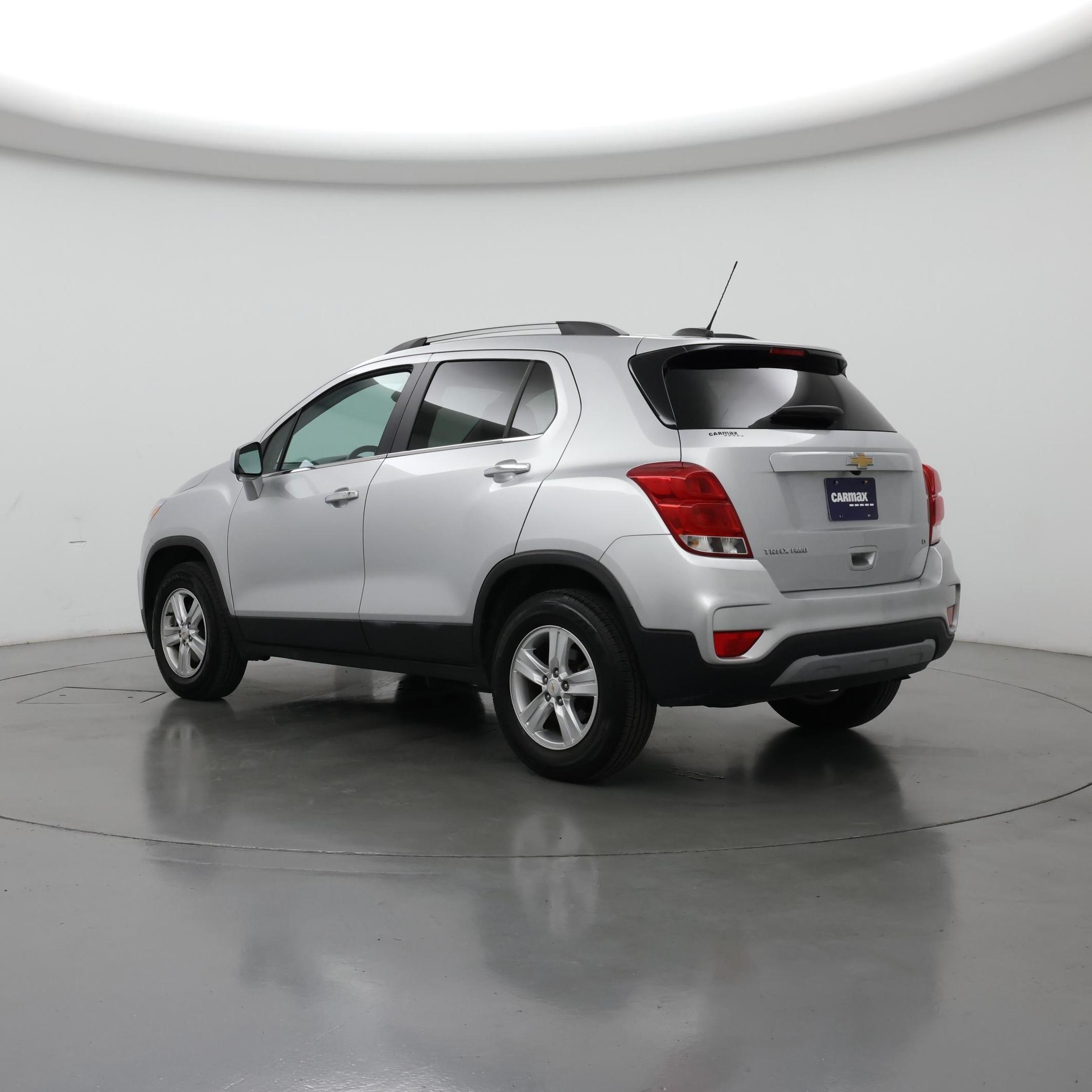 Thumbnail: 2019 Chevrolet Trax - 2