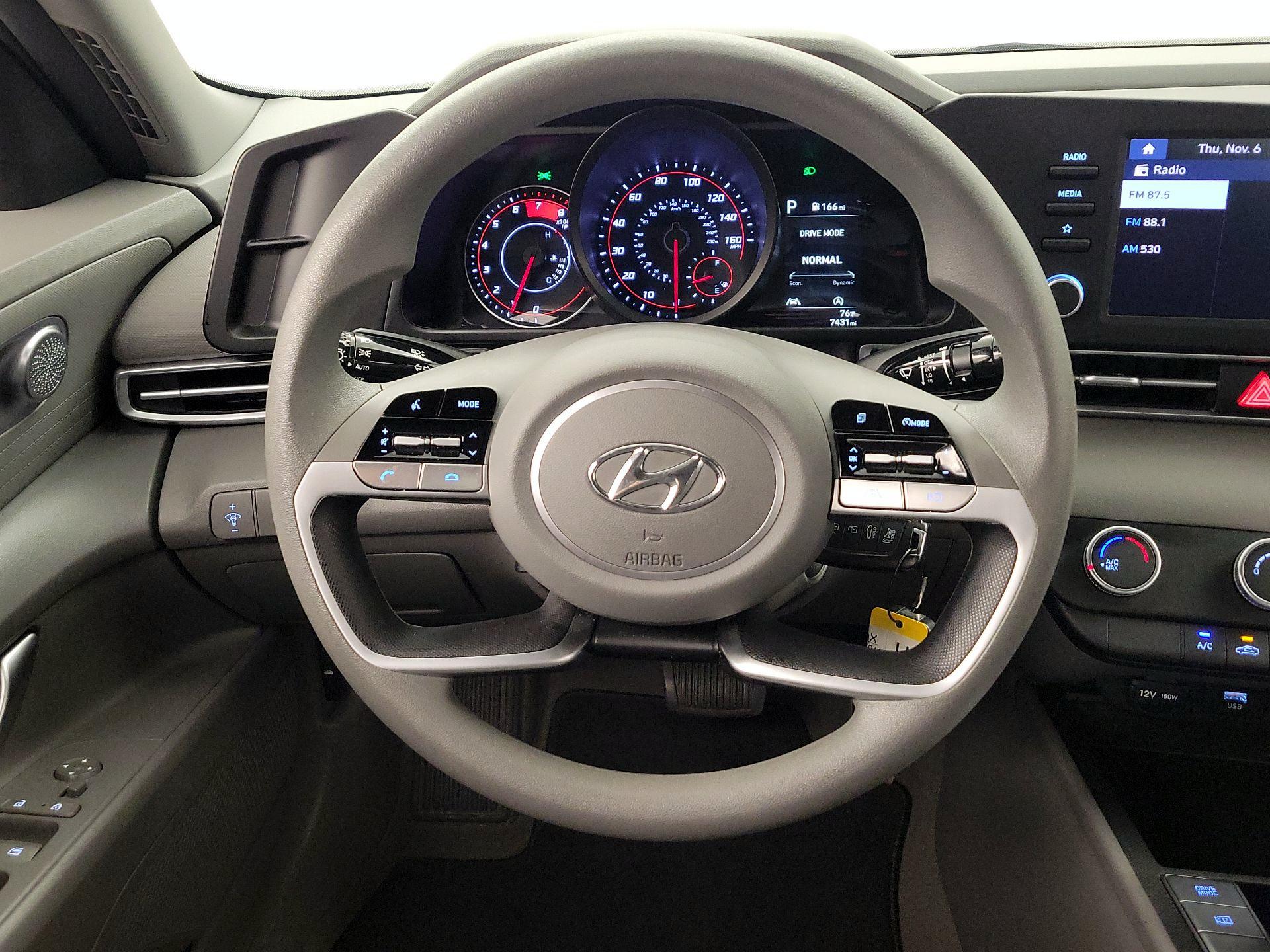 Thumbnail: 2023 Hyundai Elantra - 10