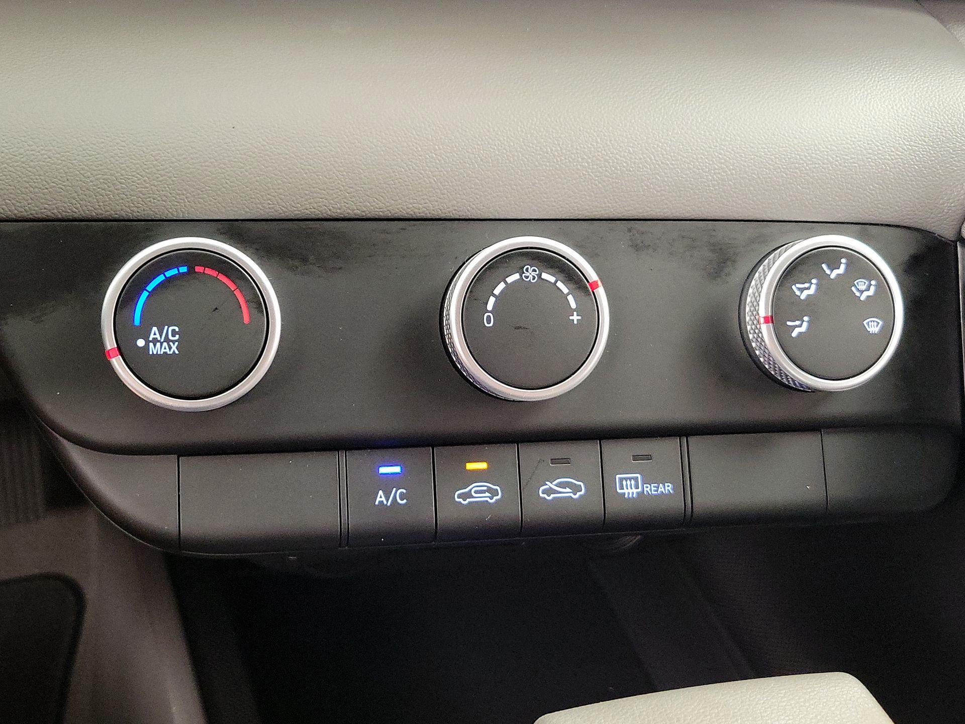 Thumbnail: 2023 Hyundai Elantra - 16