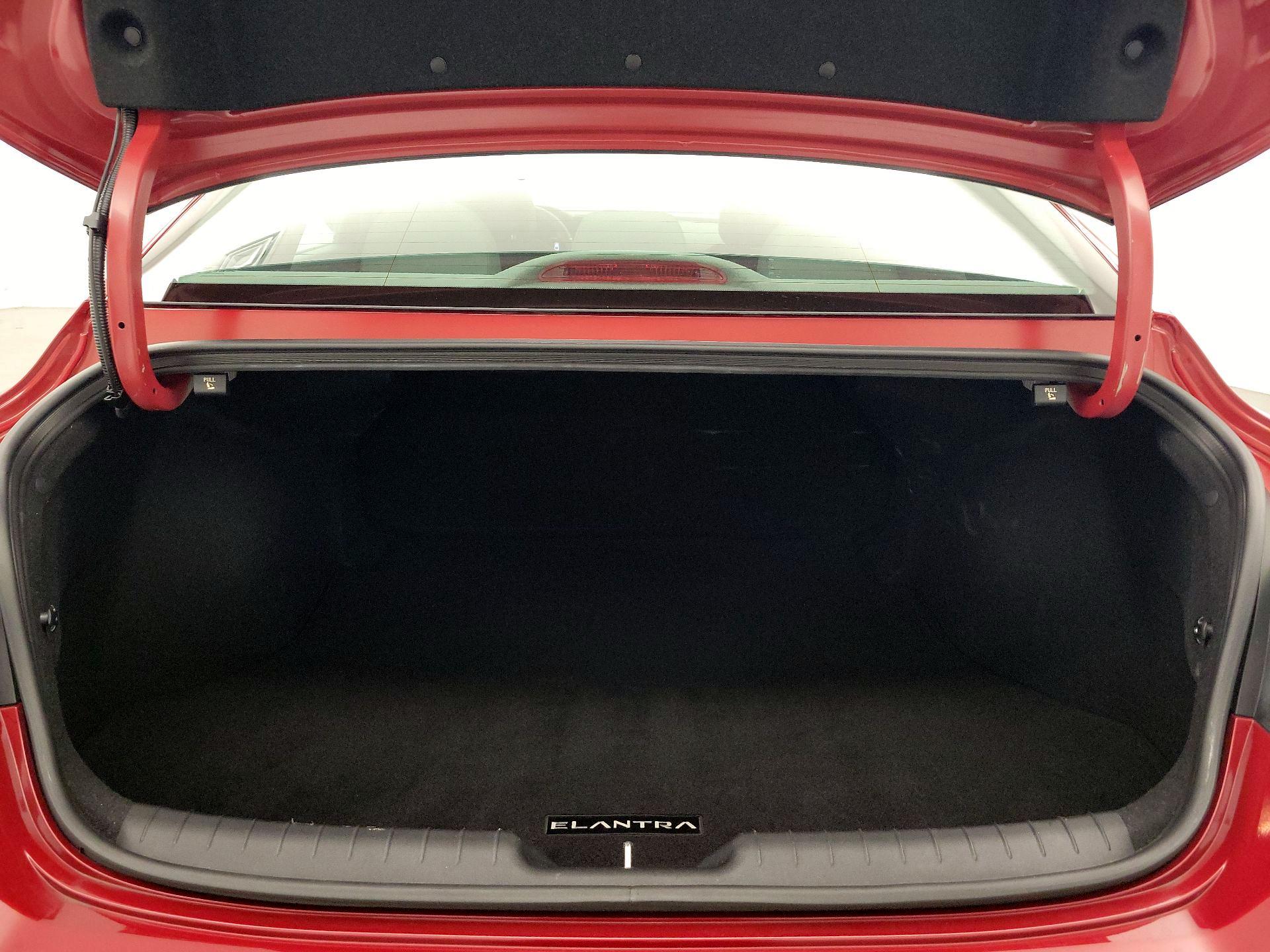 Thumbnail: 2023 Hyundai Elantra - 20