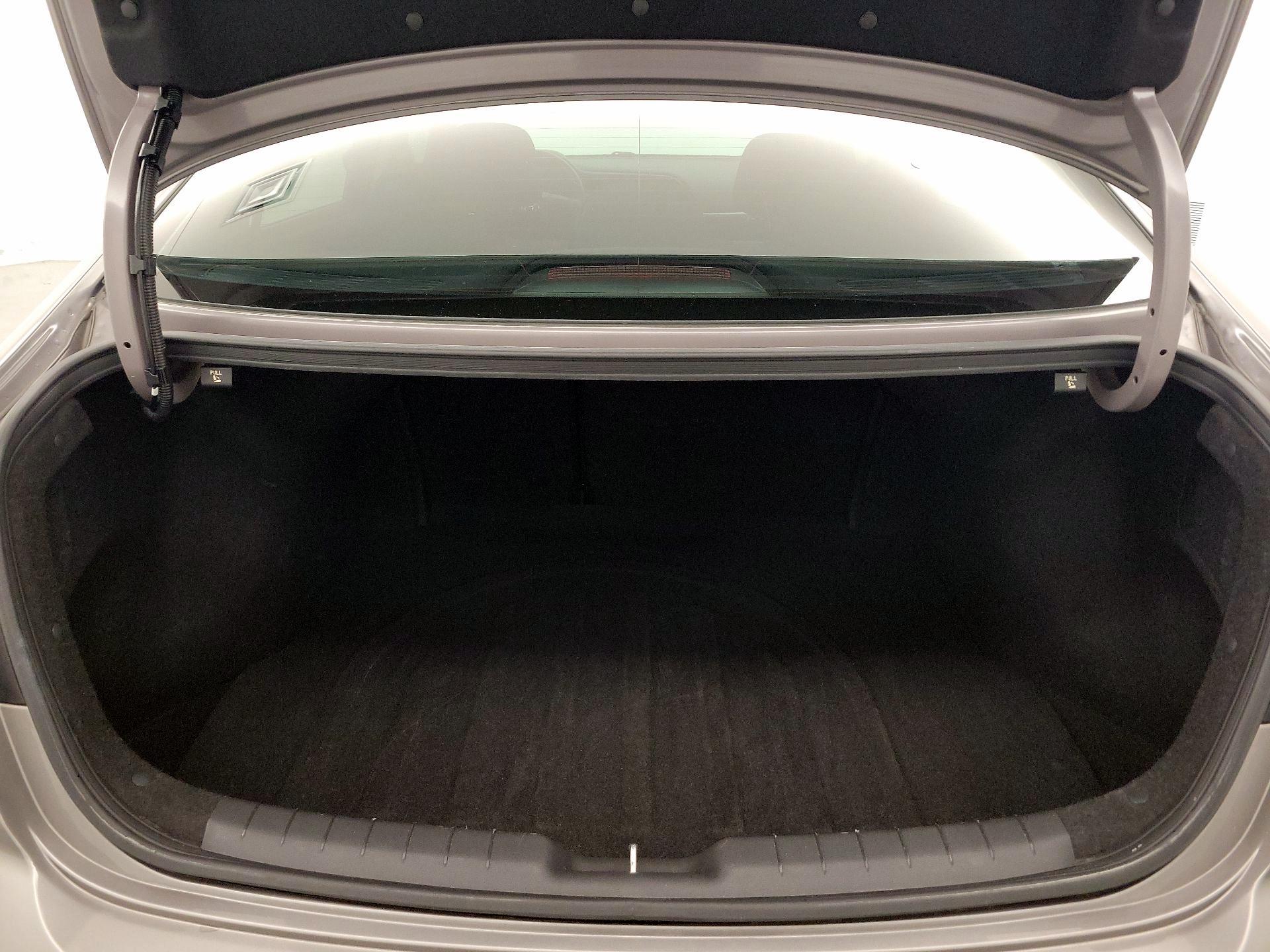 Thumbnail: 2020 Hyundai Elantra - 20