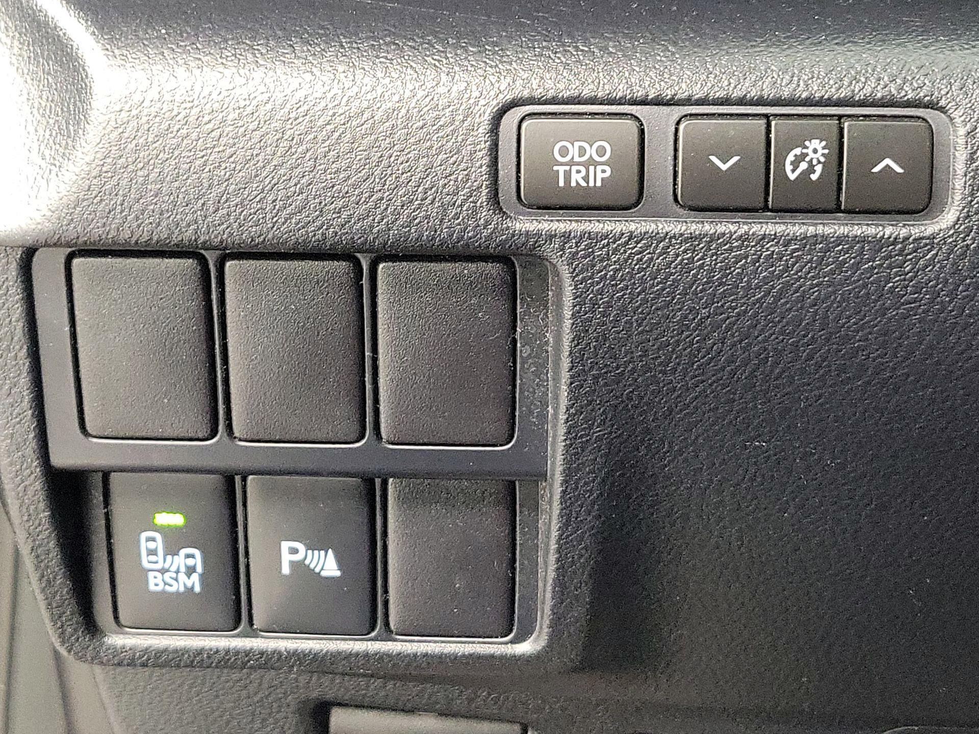 Thumbnail: 2015 Lexus RC - 13