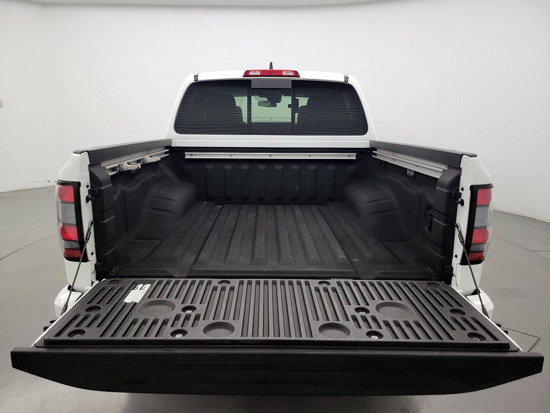 Thumbnail: 2023 Nissan Frontier - 20