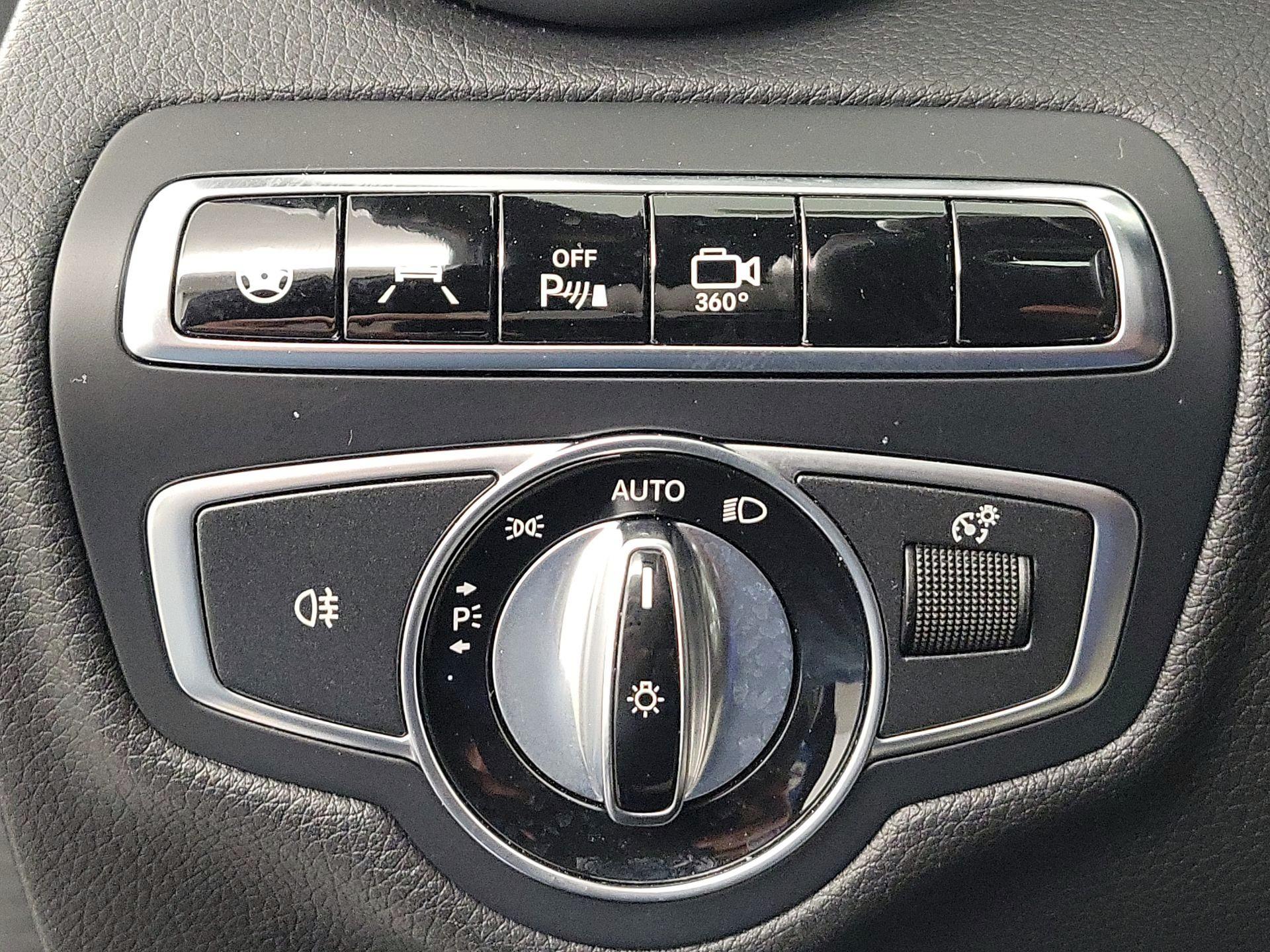 Thumbnail: 2017 Mercedes-Benz C-Class - 13