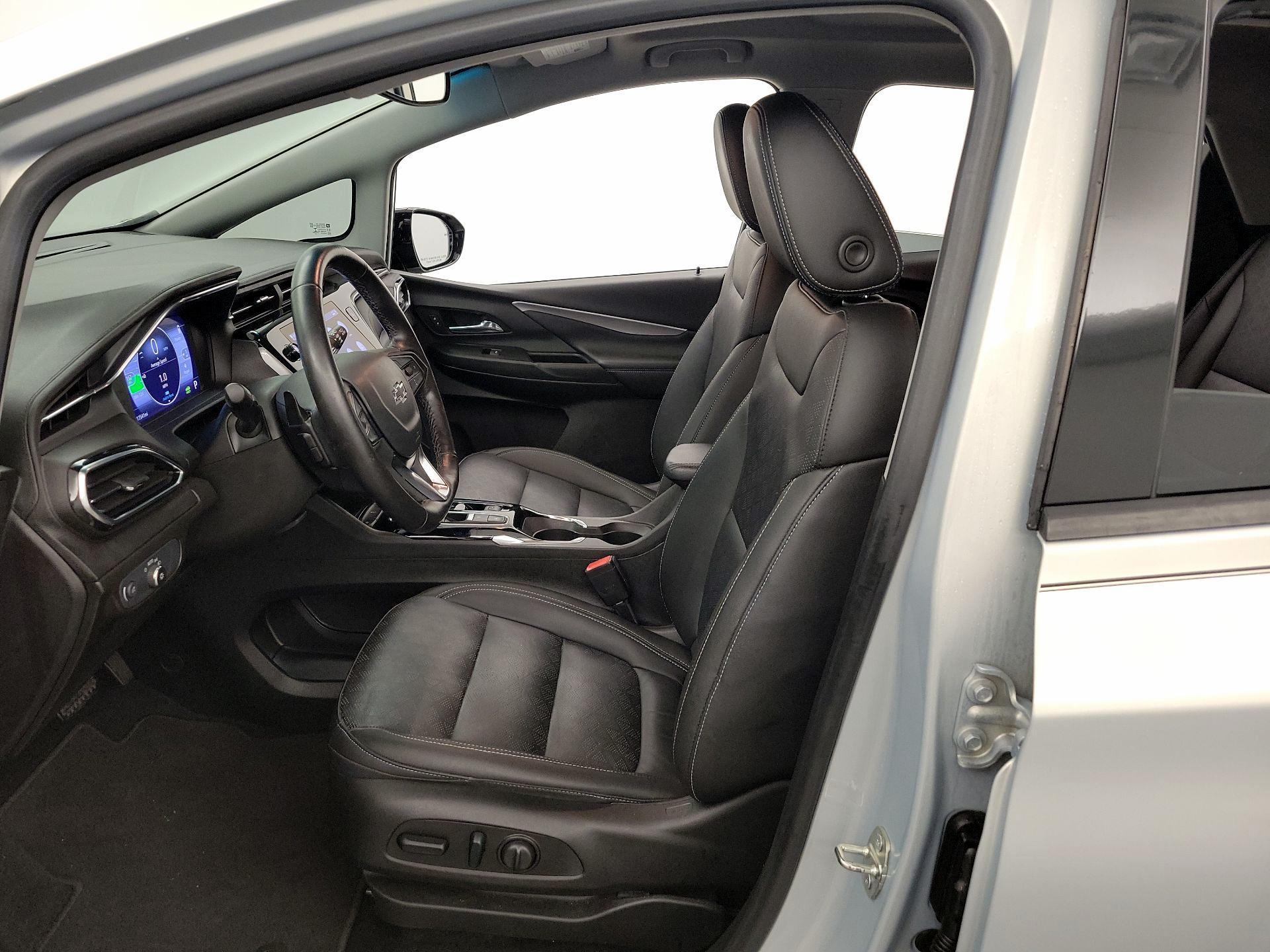 Thumbnail: 2022 Chevrolet Bolt EV - 11