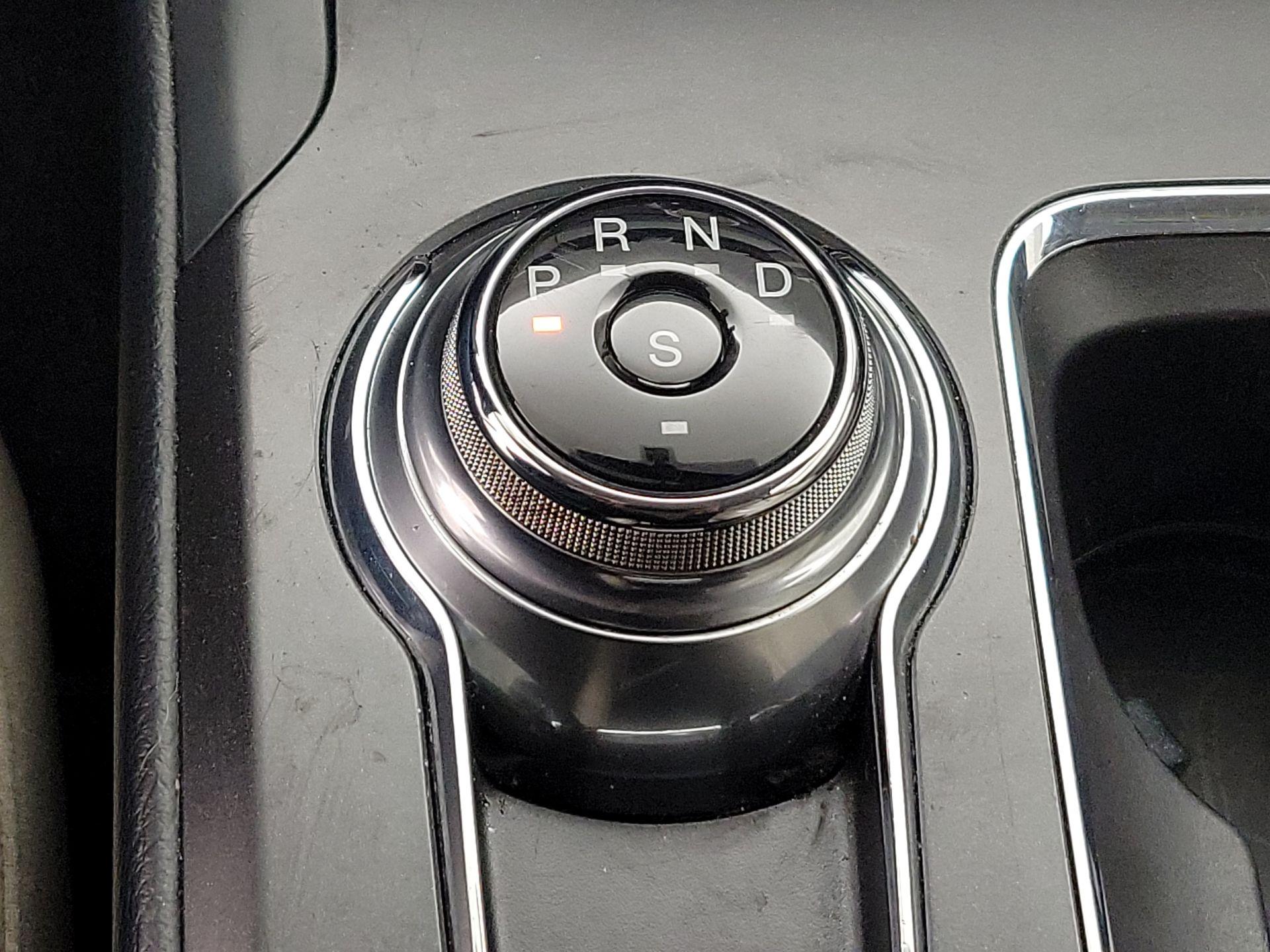 Thumbnail: 2017 Ford Fusion - 18