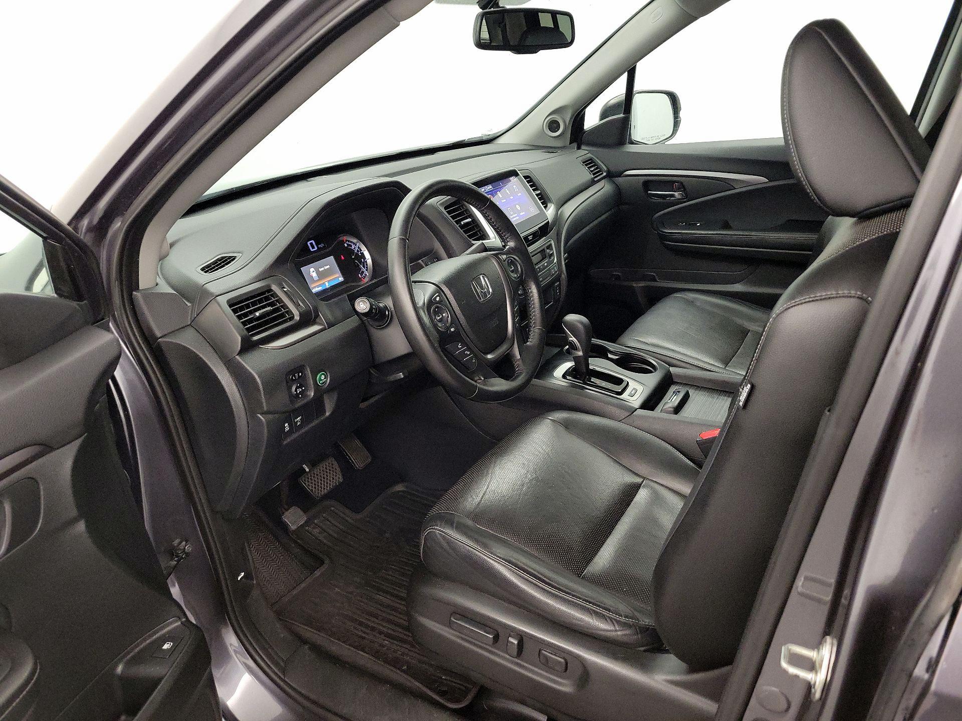 Thumbnail: 2017 Honda Ridgeline - 11