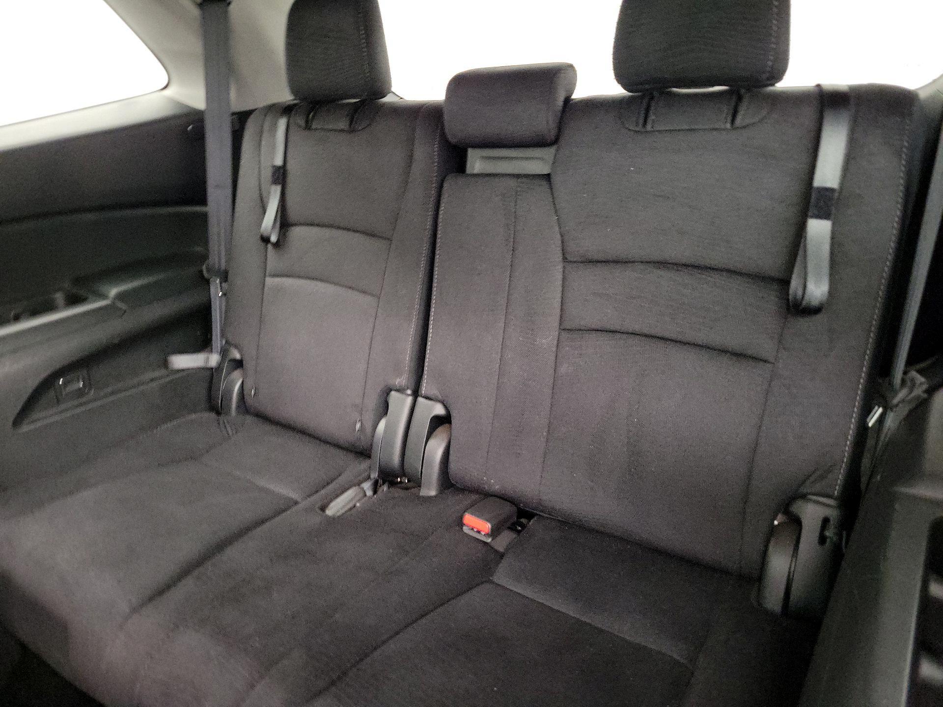 Thumbnail: 2017 Honda Pilot - 20