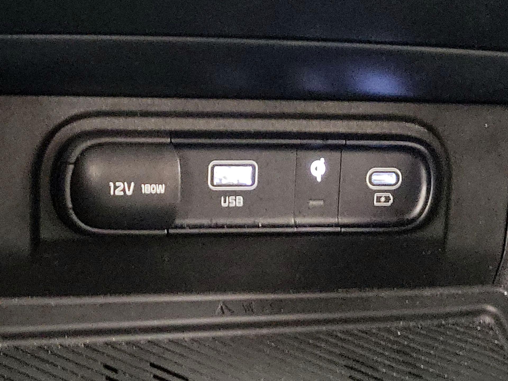 Thumbnail: 2023 Kia Sportage - 19