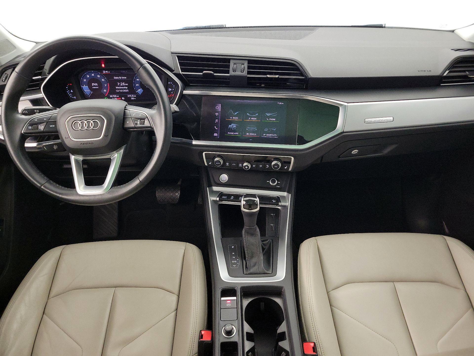 Thumbnail: 2020 Audi Q3 - 9