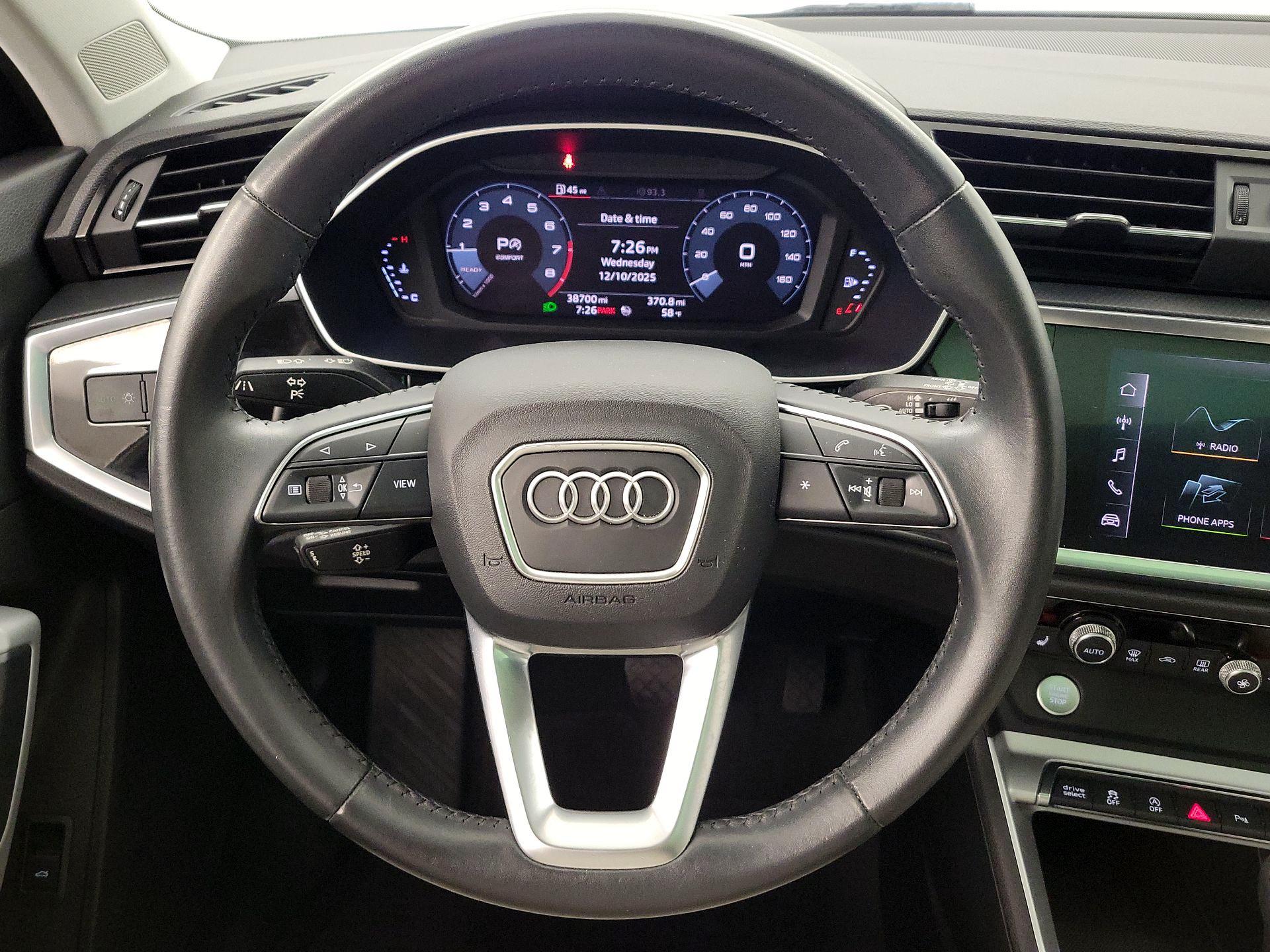 Thumbnail: 2020 Audi Q3 - 10