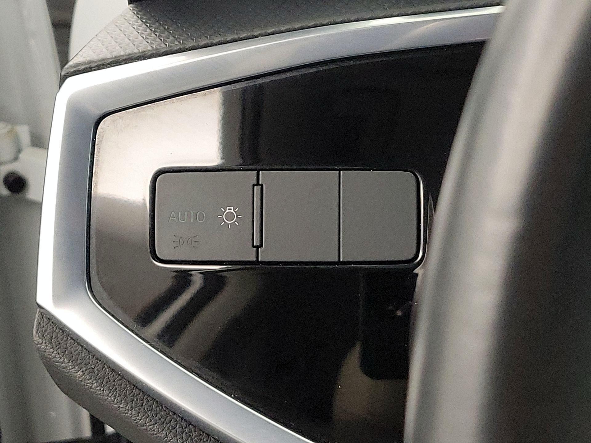 Thumbnail: 2020 Audi Q3 - 13