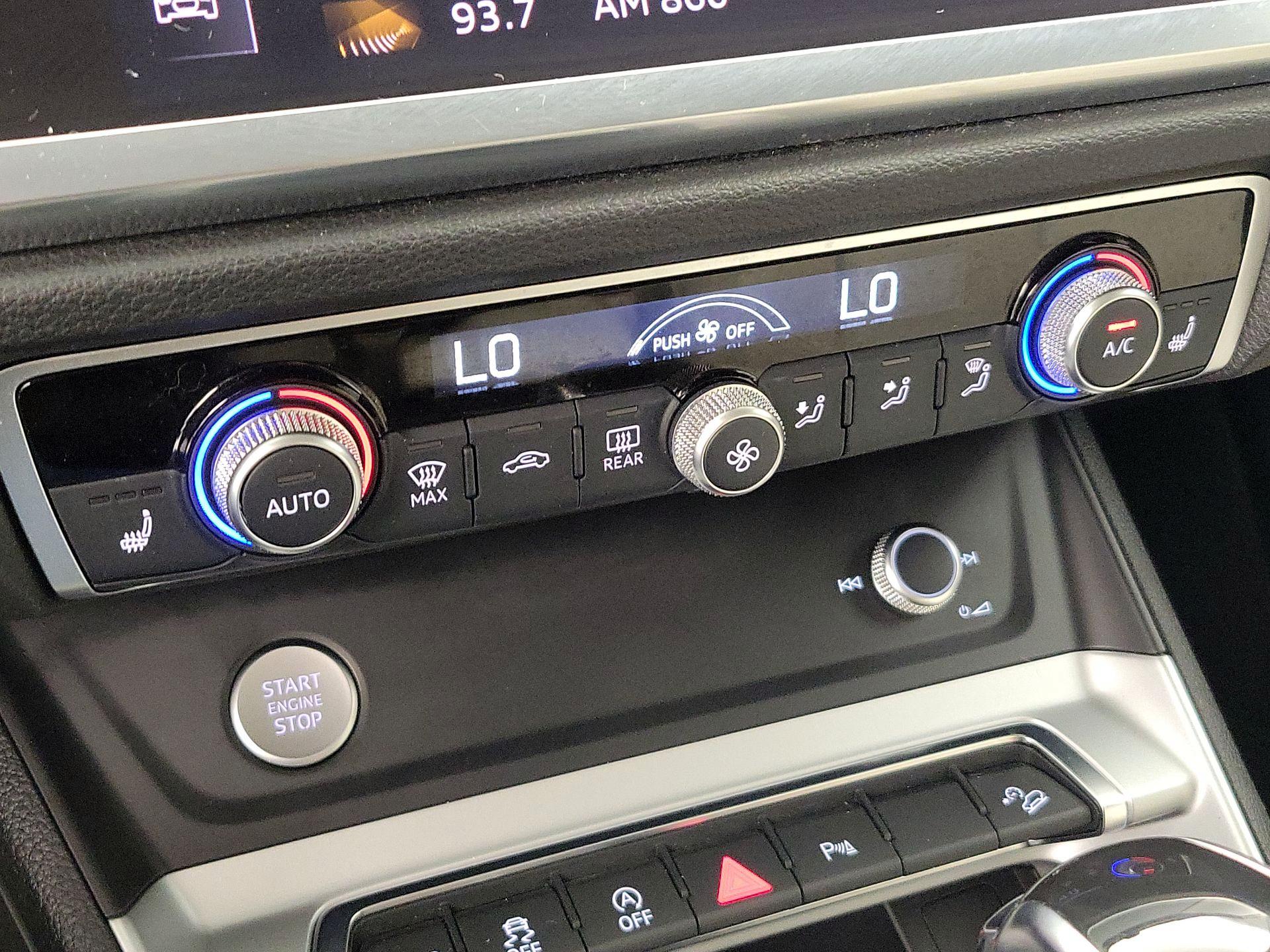 Thumbnail: 2020 Audi Q3 - 16