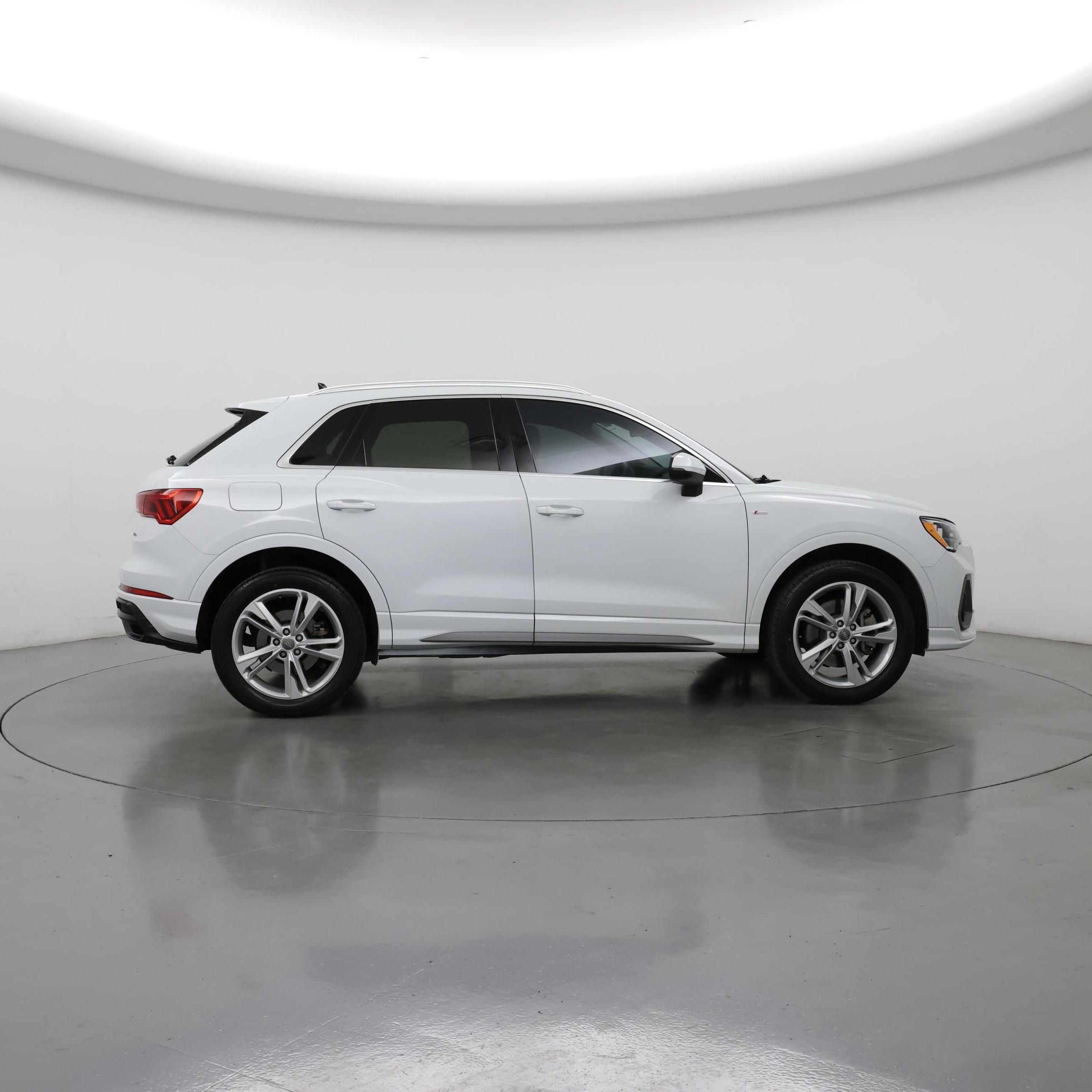 Thumbnail: 2020 Audi Q3 - 7