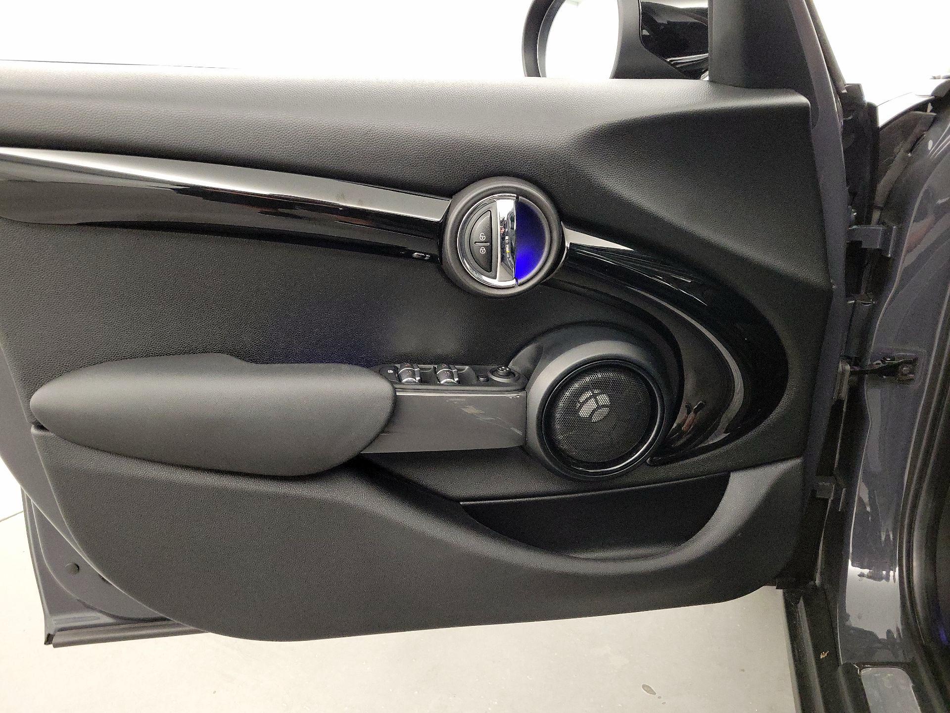 Thumbnail: 2021 MINI Cooper Hardtop - 12