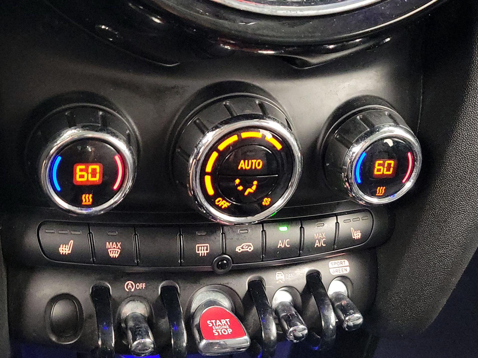 Thumbnail: 2021 MINI Cooper Hardtop - 16