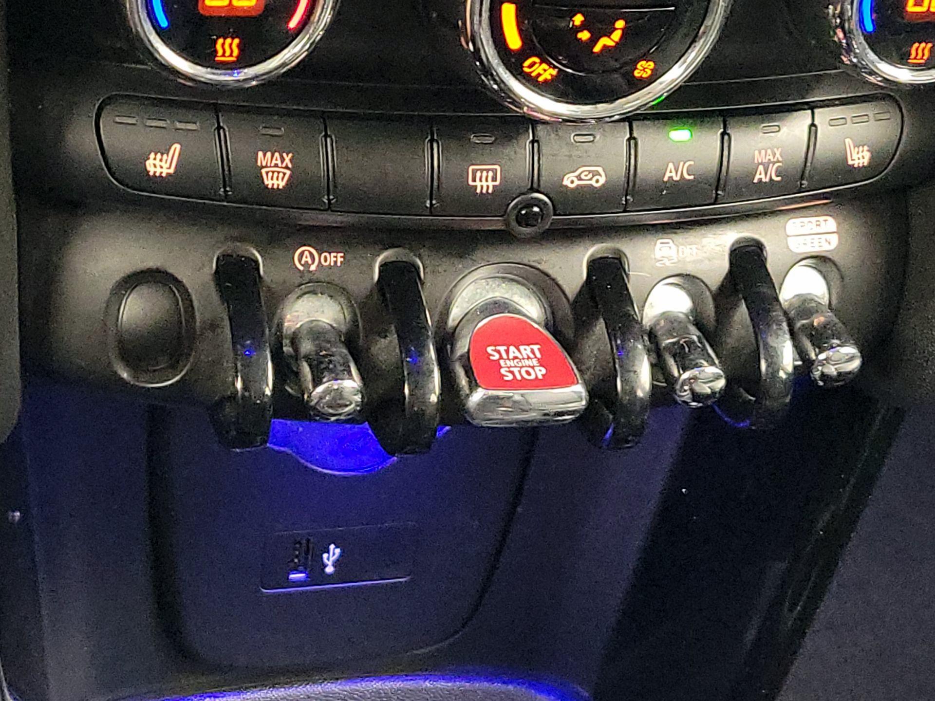 Thumbnail: 2021 MINI Cooper Hardtop - 18