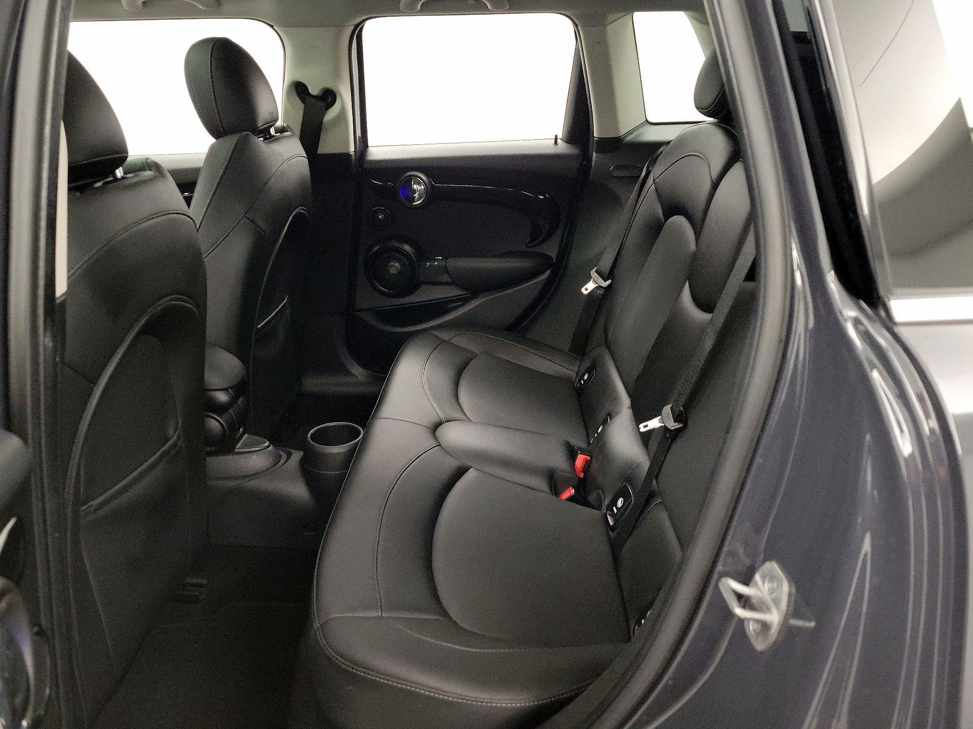 Thumbnail: 2021 MINI Cooper Hardtop - 20