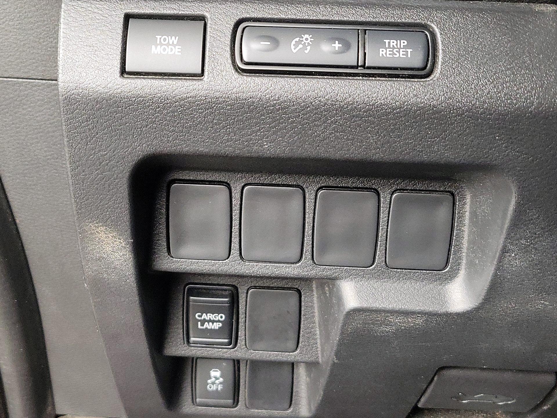 Thumbnail: 2022 Nissan Frontier - 13