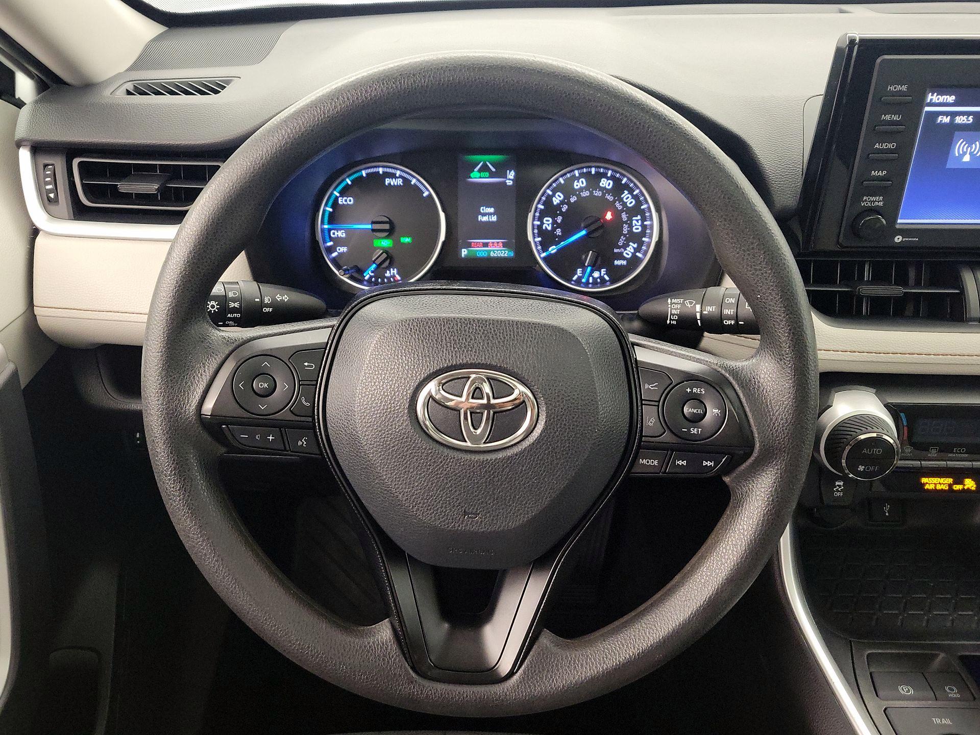 Thumbnail: 2020 Toyota RAV4 - 10